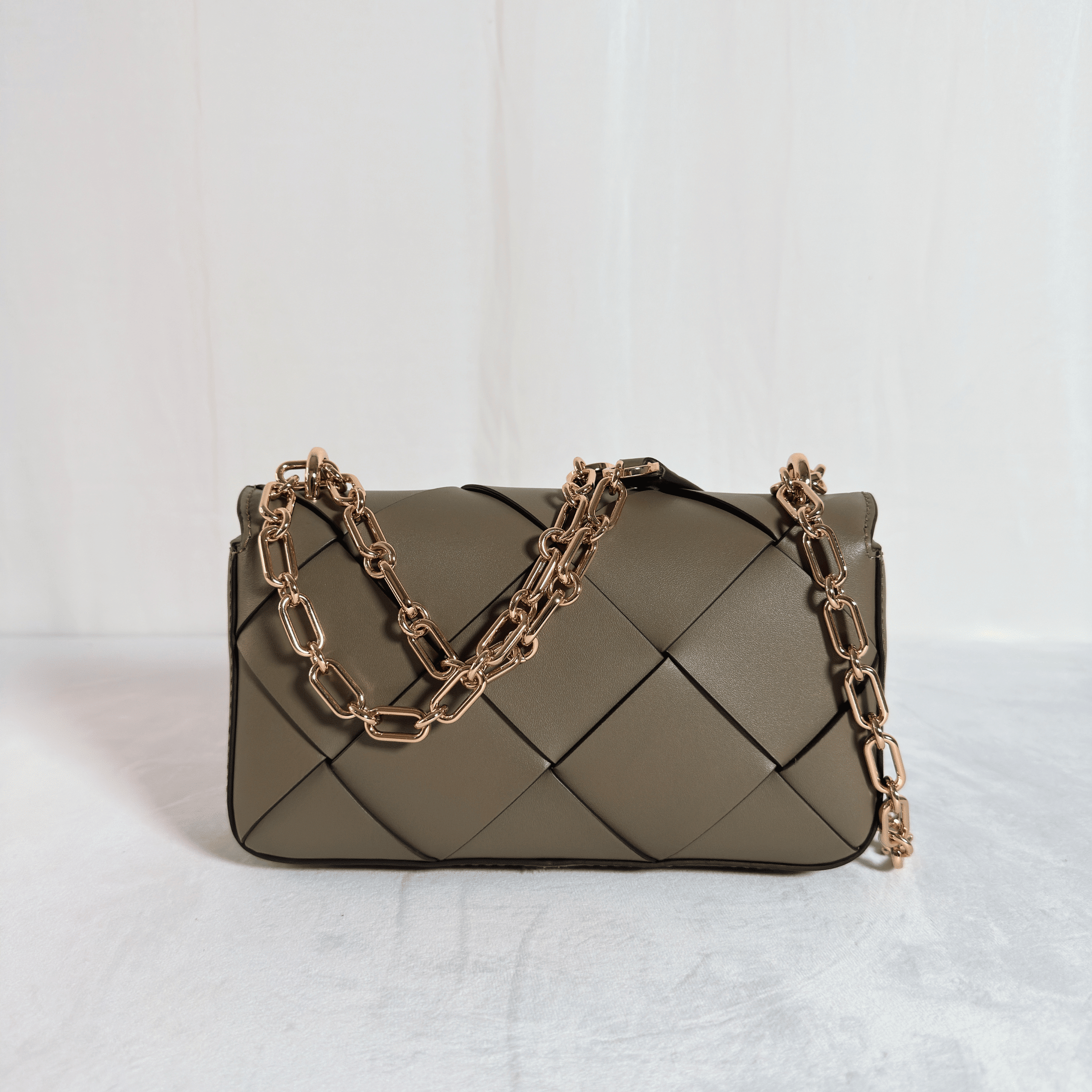 SAC PORTE EPAULE MICHAEL KORS TRIBECA - CUIR TRESSE VERT KAKI - La Belle Boutique