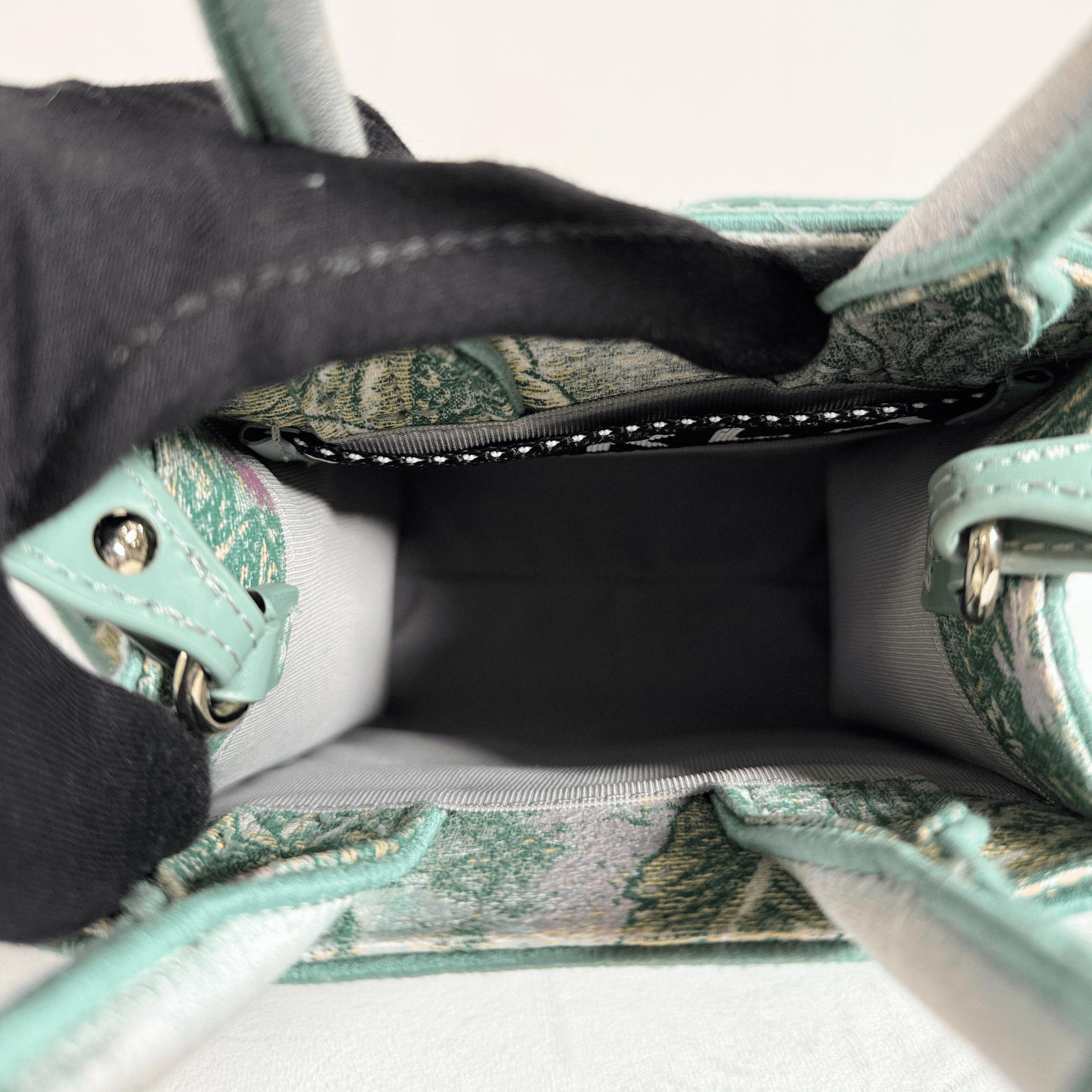 SAC FURLA OPPORTUNITY MINI TOTE - JACQUARD BOTANIQUE VERT - La Belle Boutique