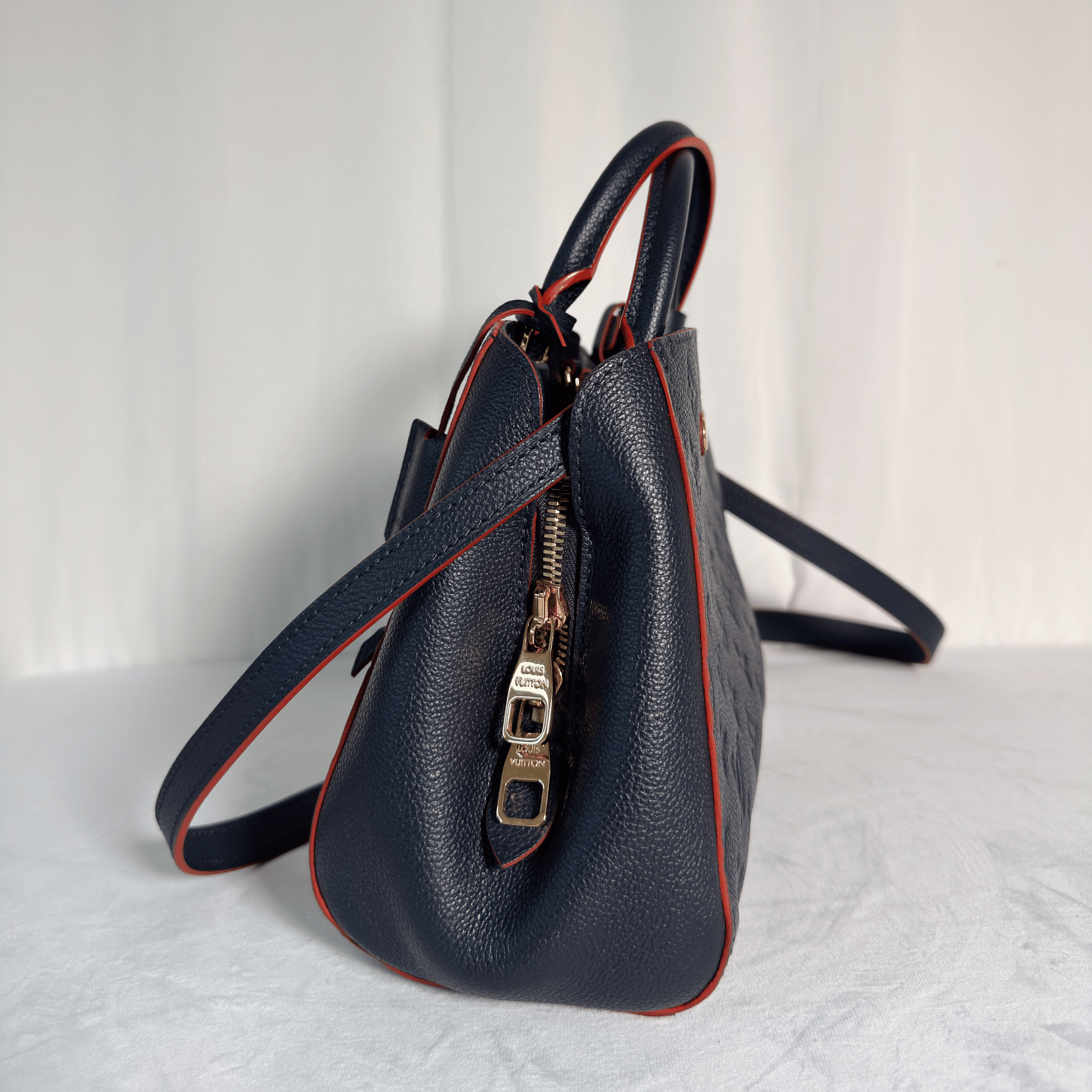 SAC À MAIN LOUIS VUITTON MONTAIGNE BB - CUIR EMPREINTE MARINE