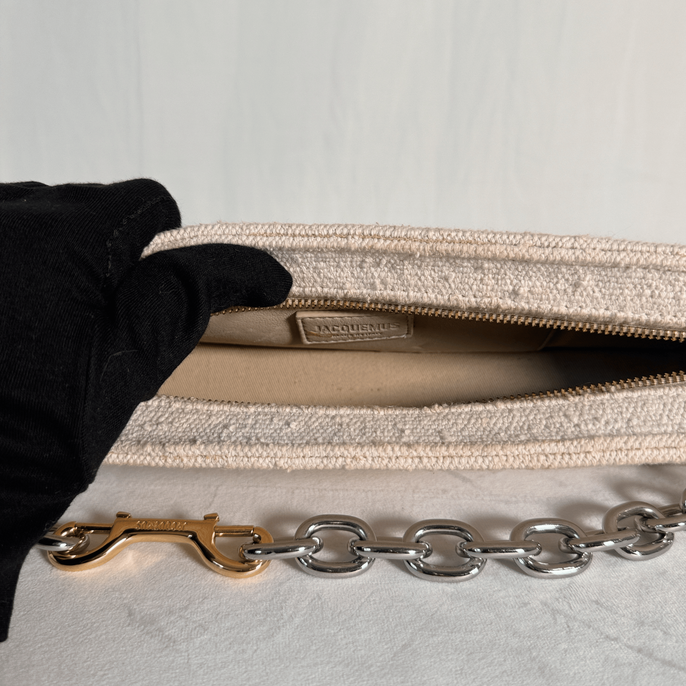SAC JACQUEMUS LE CIUCIU – TOILE LIN ECRU ET CHAINE BICOLORE - La Belle Boutique