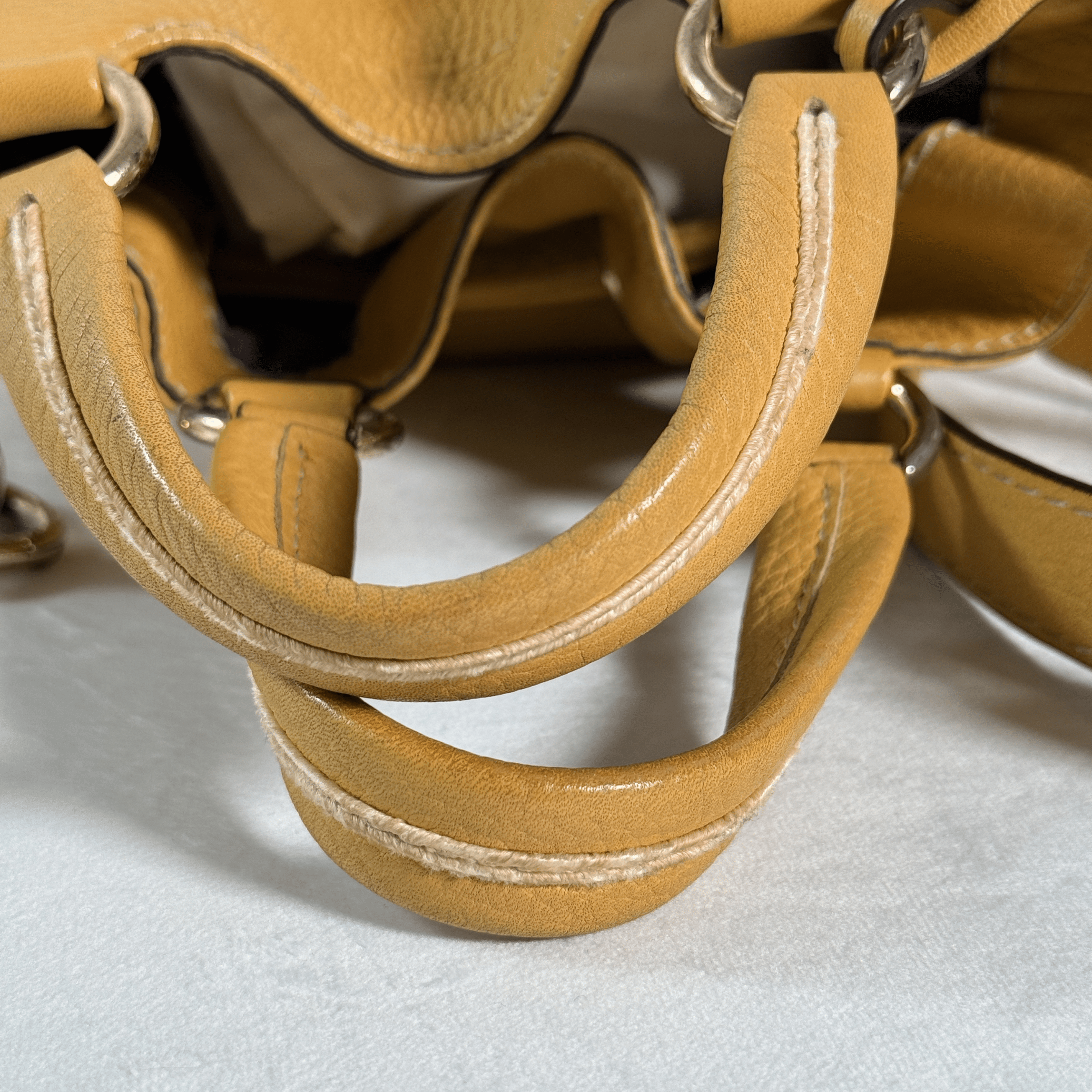 SAC SEAU LANCEL PREMIER FLIRT S - CUIR GRAINE MOUTARDE - La Belle Boutique
