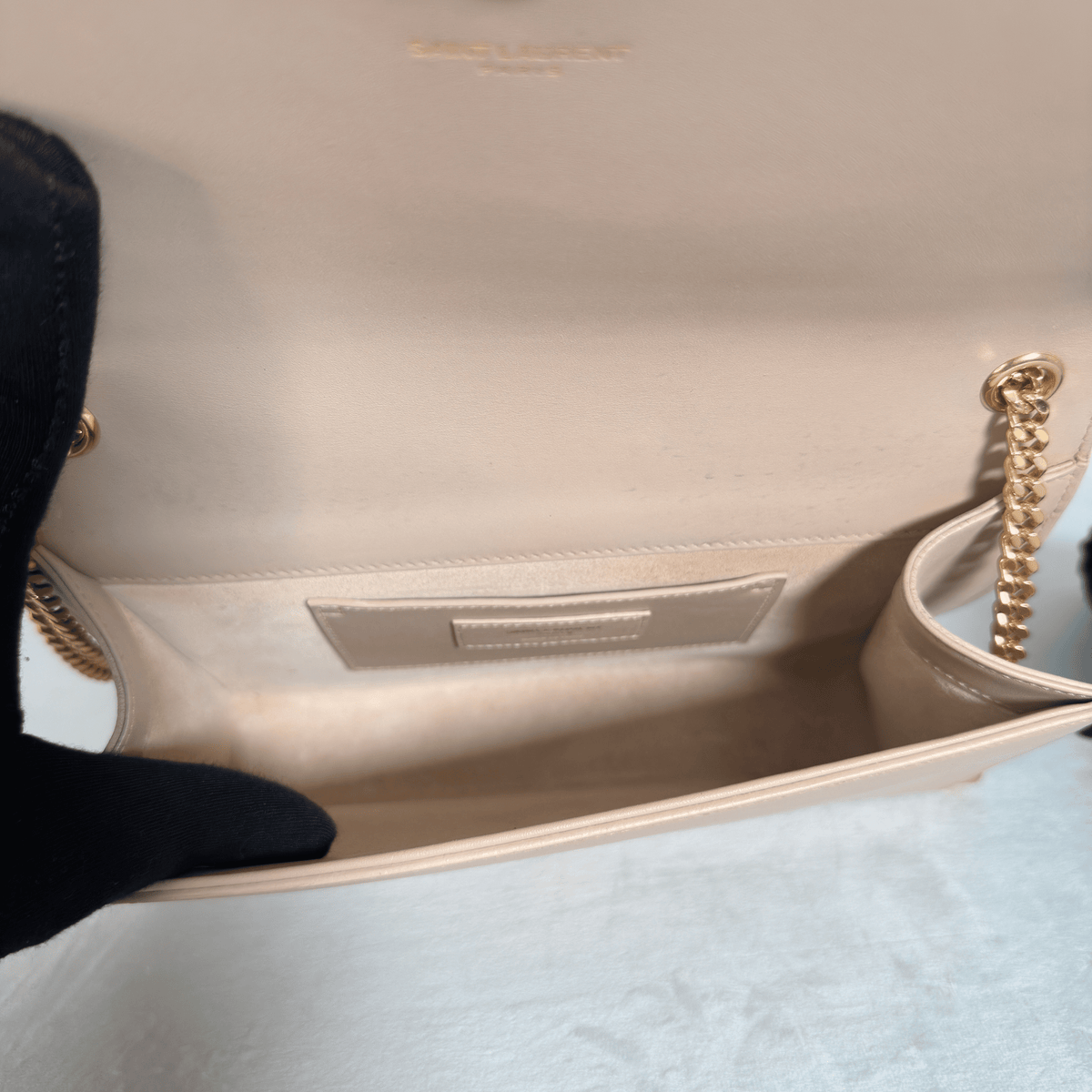 SAINT LAURENT - KATE MEDIUM TASSEL - CUIR LISSE NUDE ROSE POUDRÉ