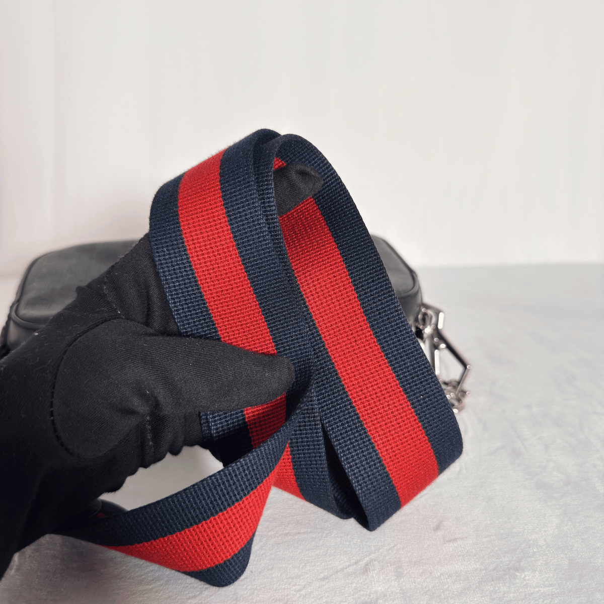 GUCCI - GG SUPREME CAMERA BAG - TOILE GG NOIR - BANDOULIÈRE WEB