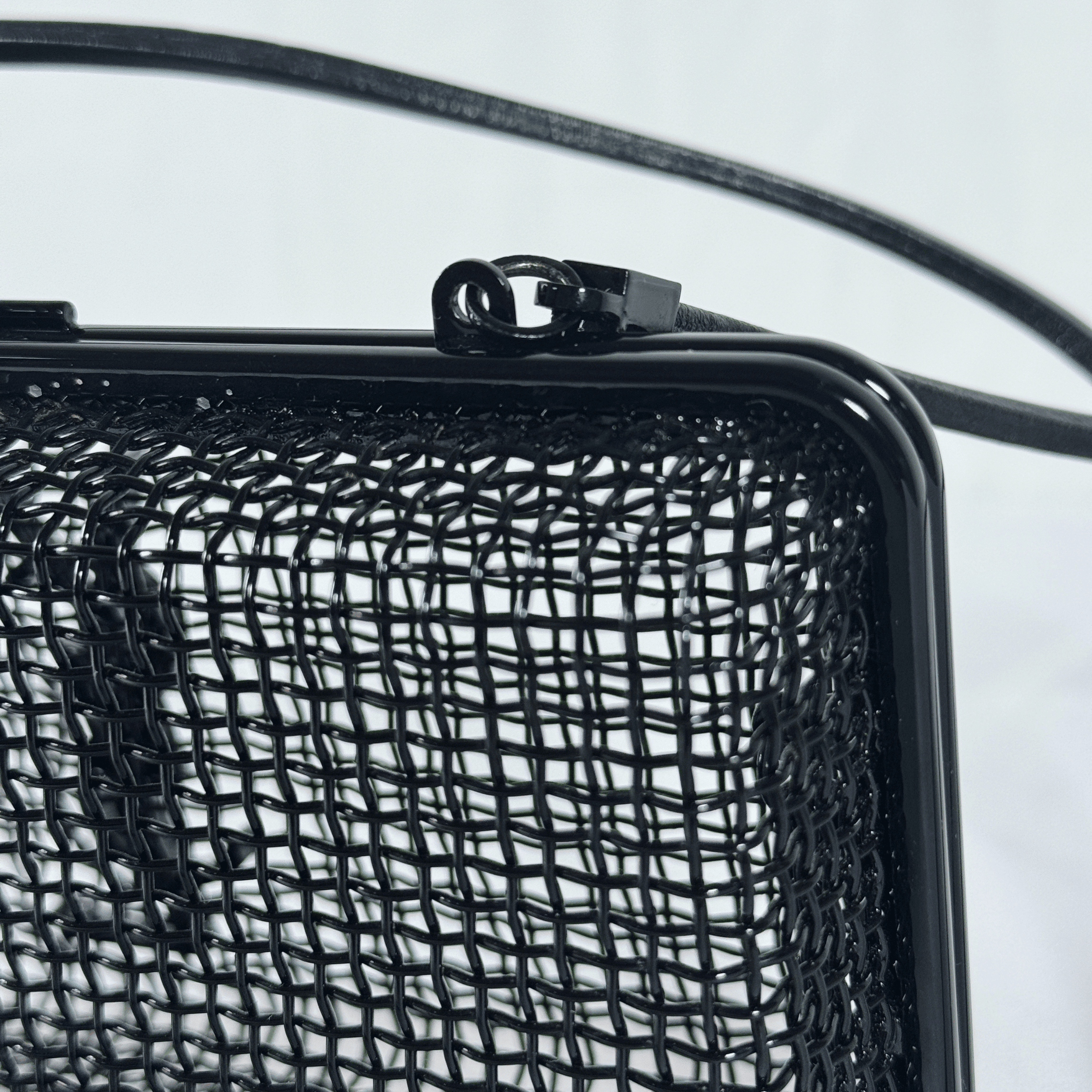 SAC BANDOULIERE SAINT LAURENT EVENING CAGE - METAL NOIR MAT - La Belle Boutique