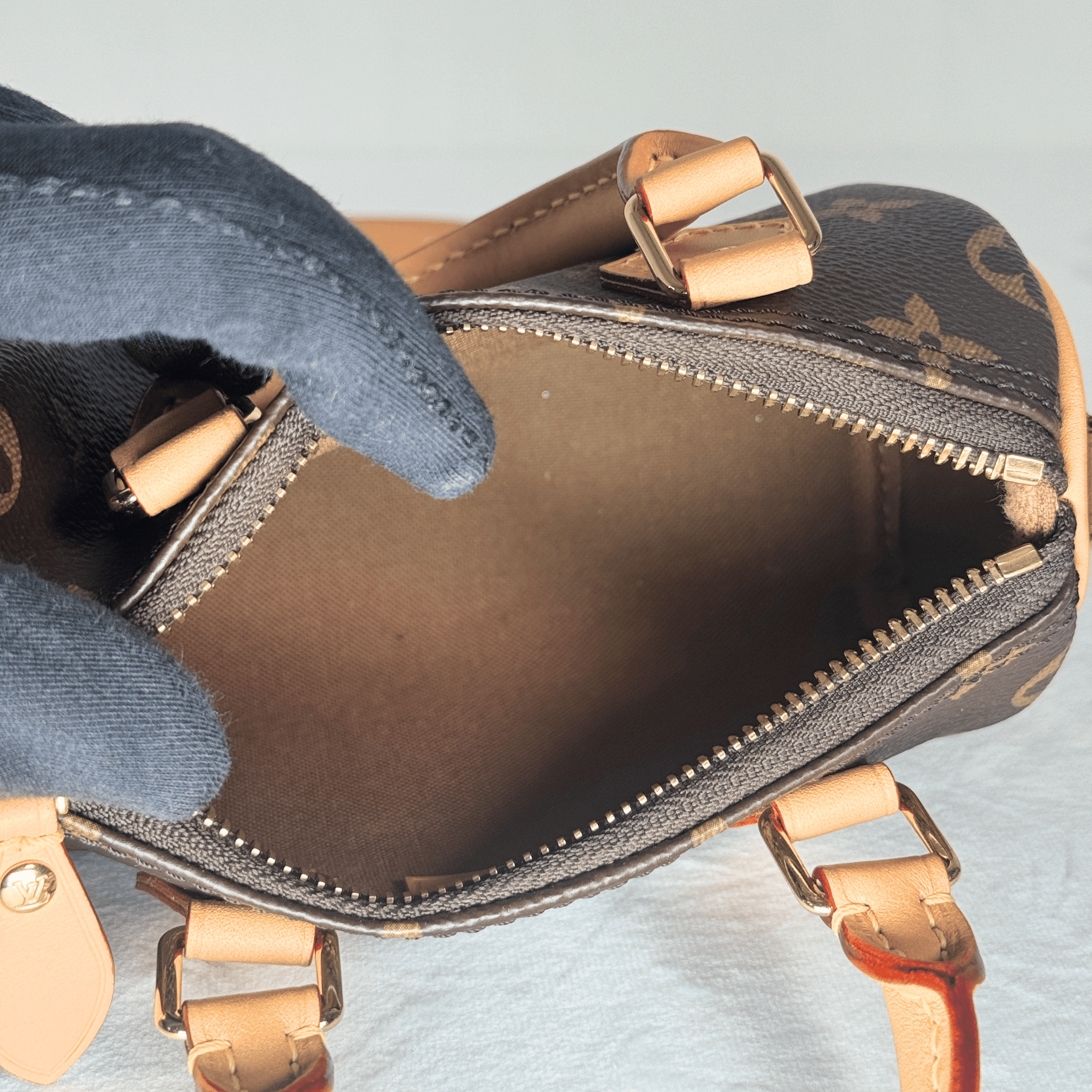 SAC LOUIS VUITTON NANO SPEEDY - TOILE MONOGRAM - La Belle Boutique