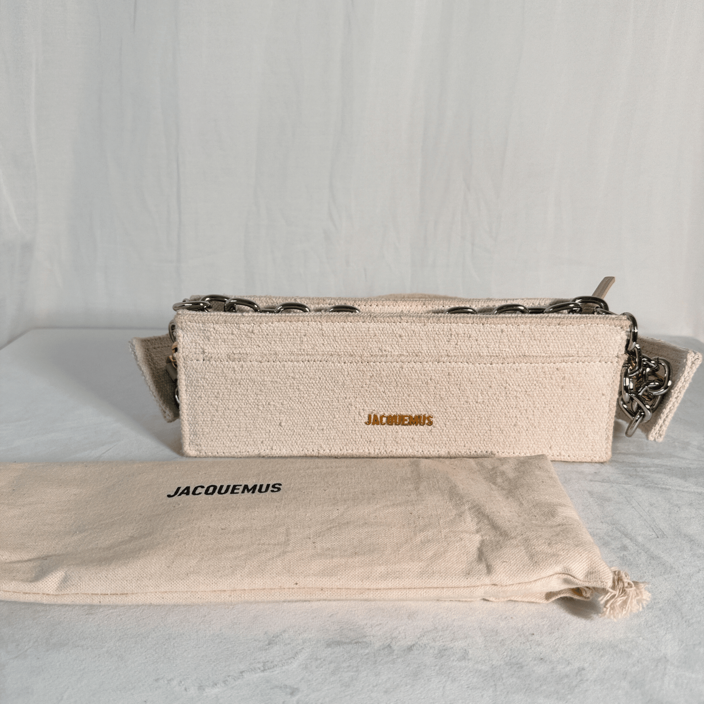 SAC JACQUEMUS LE CIUCIU – TOILE LIN ECRU ET CHAINE BICOLORE - La Belle Boutique