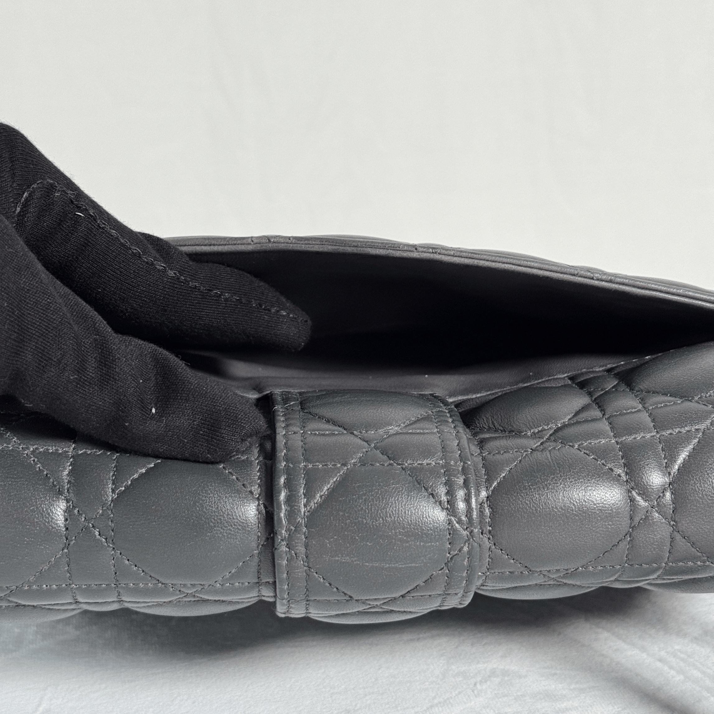 SAC PORTE EPAULE DIOR MISS PROMENADE - CUIR D'AGNEAU CANNAGE GRIS