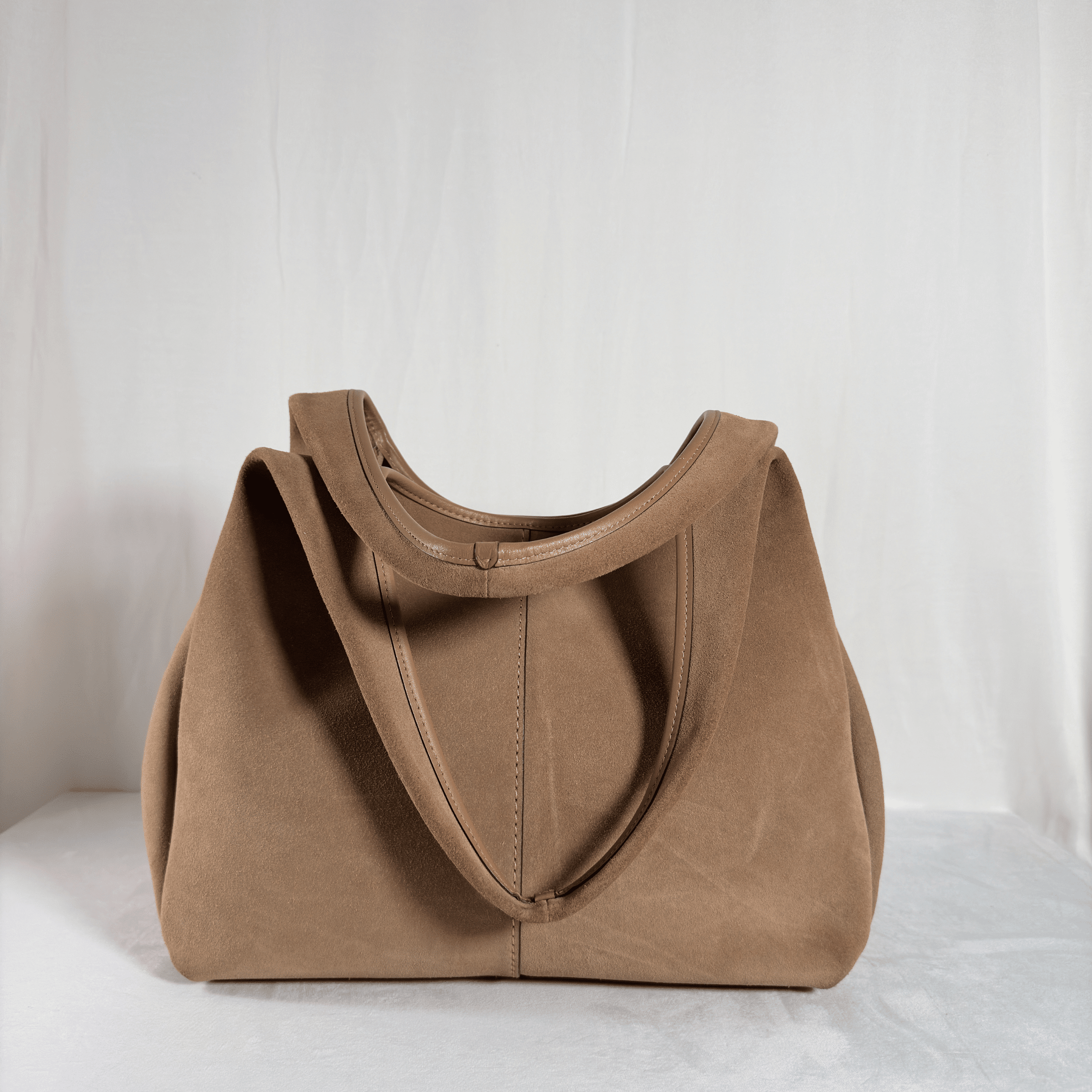SAC EPAULE COACH LANA - DAIM SABLE - La Belle Boutique