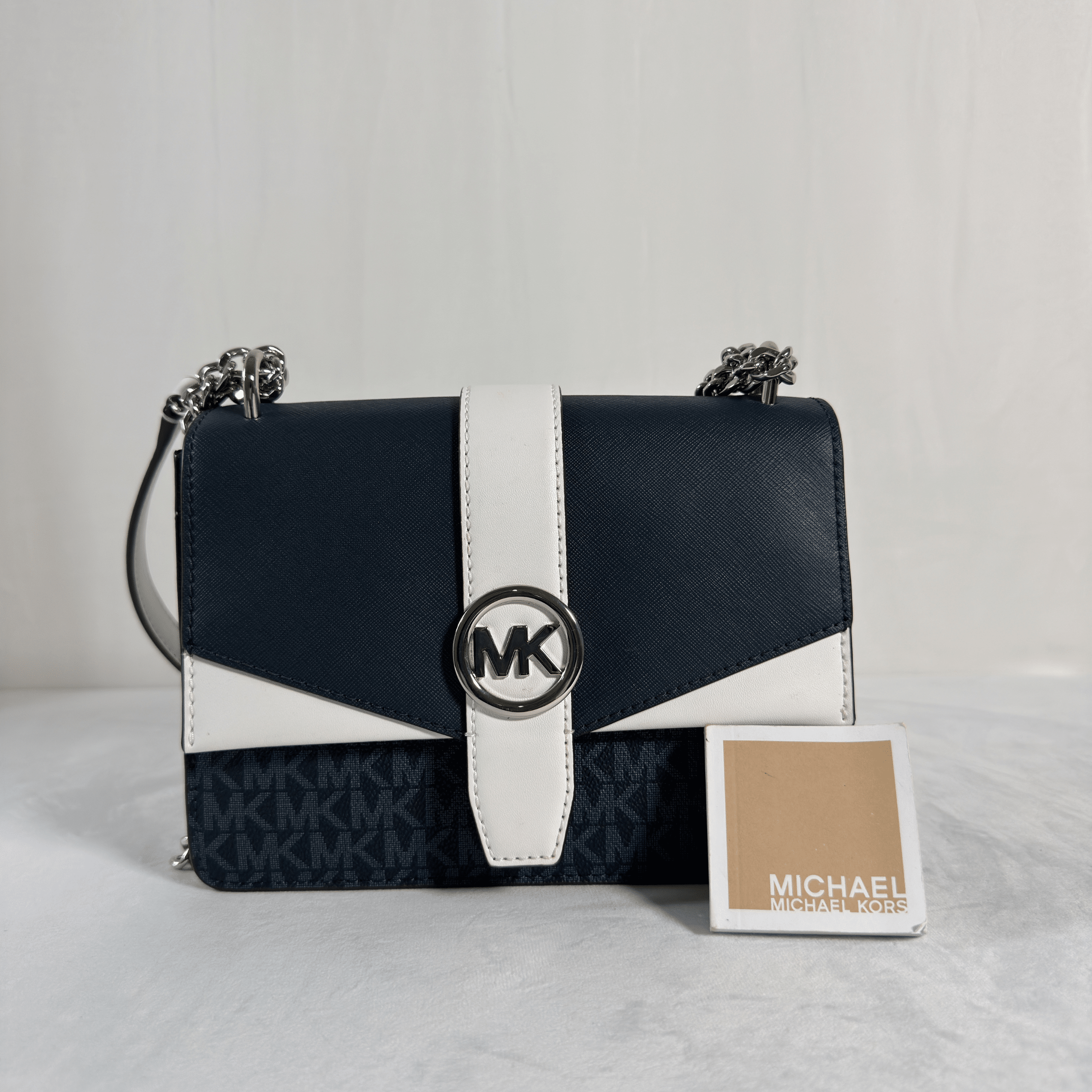 SAC BANDOULIERE MICHAEL KORS GREENWICH SMALL - TOILE NAVY/BLANC - La Belle Boutique