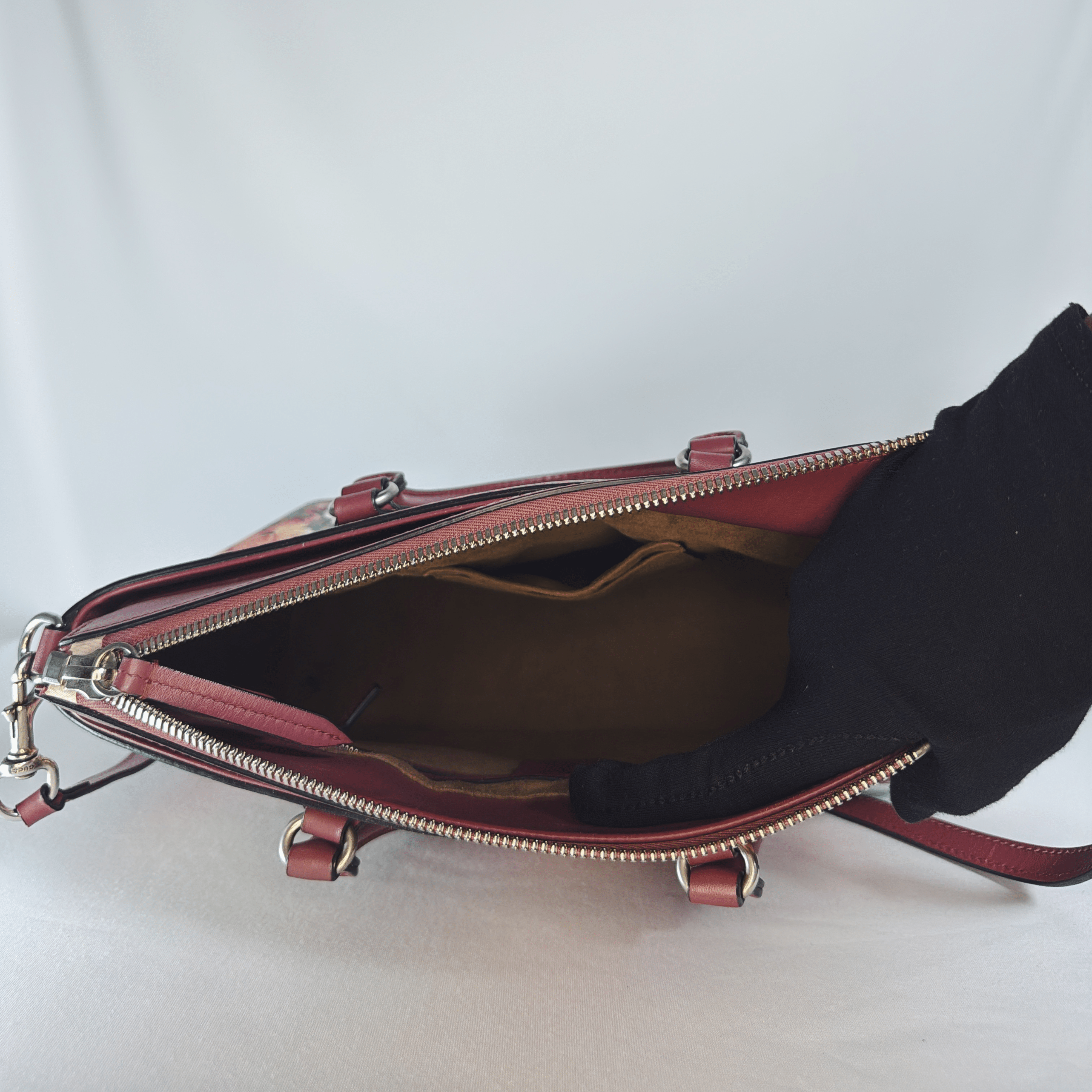 Gucci Blooms GG Canvas Tote Medium - La Belle Boutique