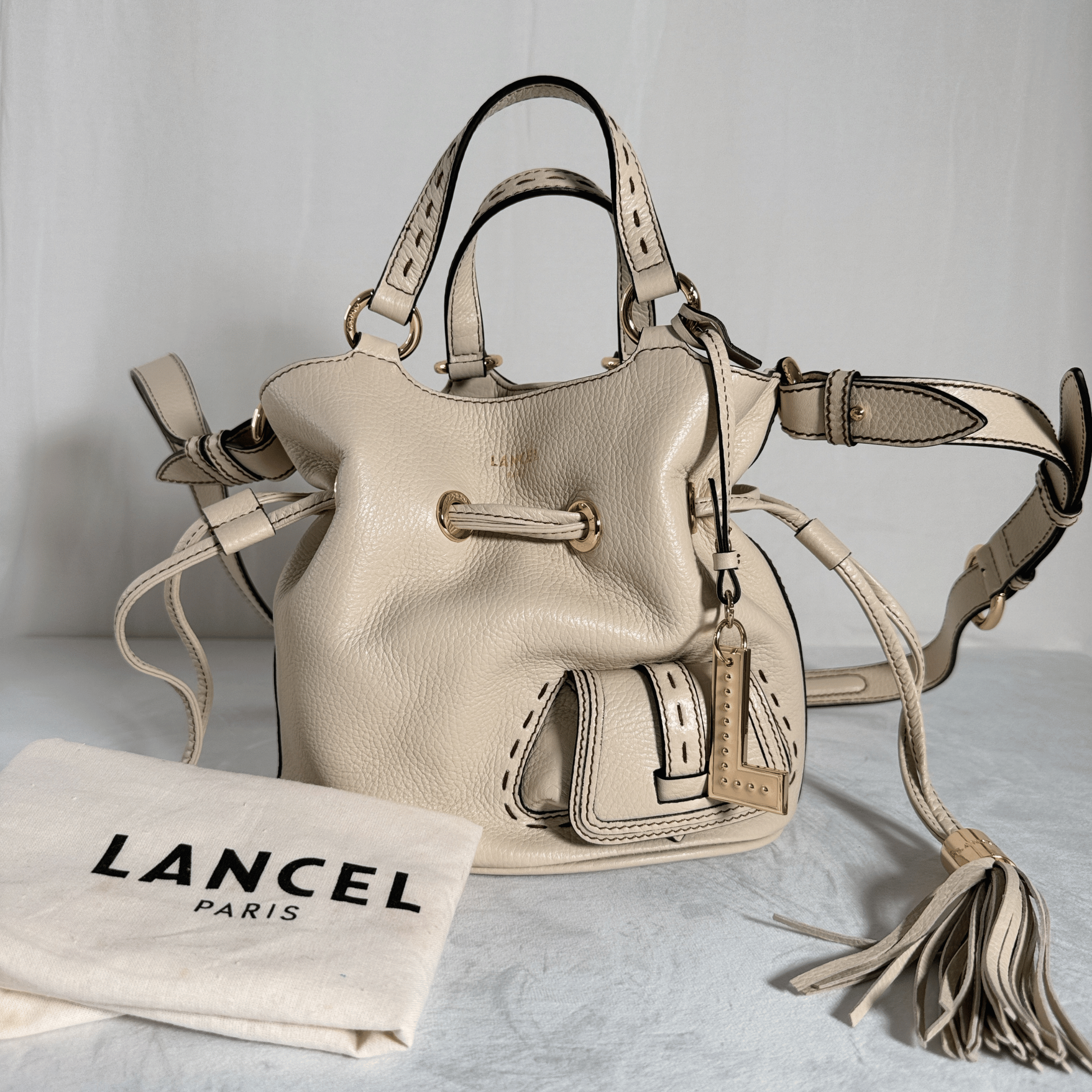 SAC SEAU LANCEL PREMIER FLIRT – TAILLE S – CUIR GRAINE CREME/ ECRU