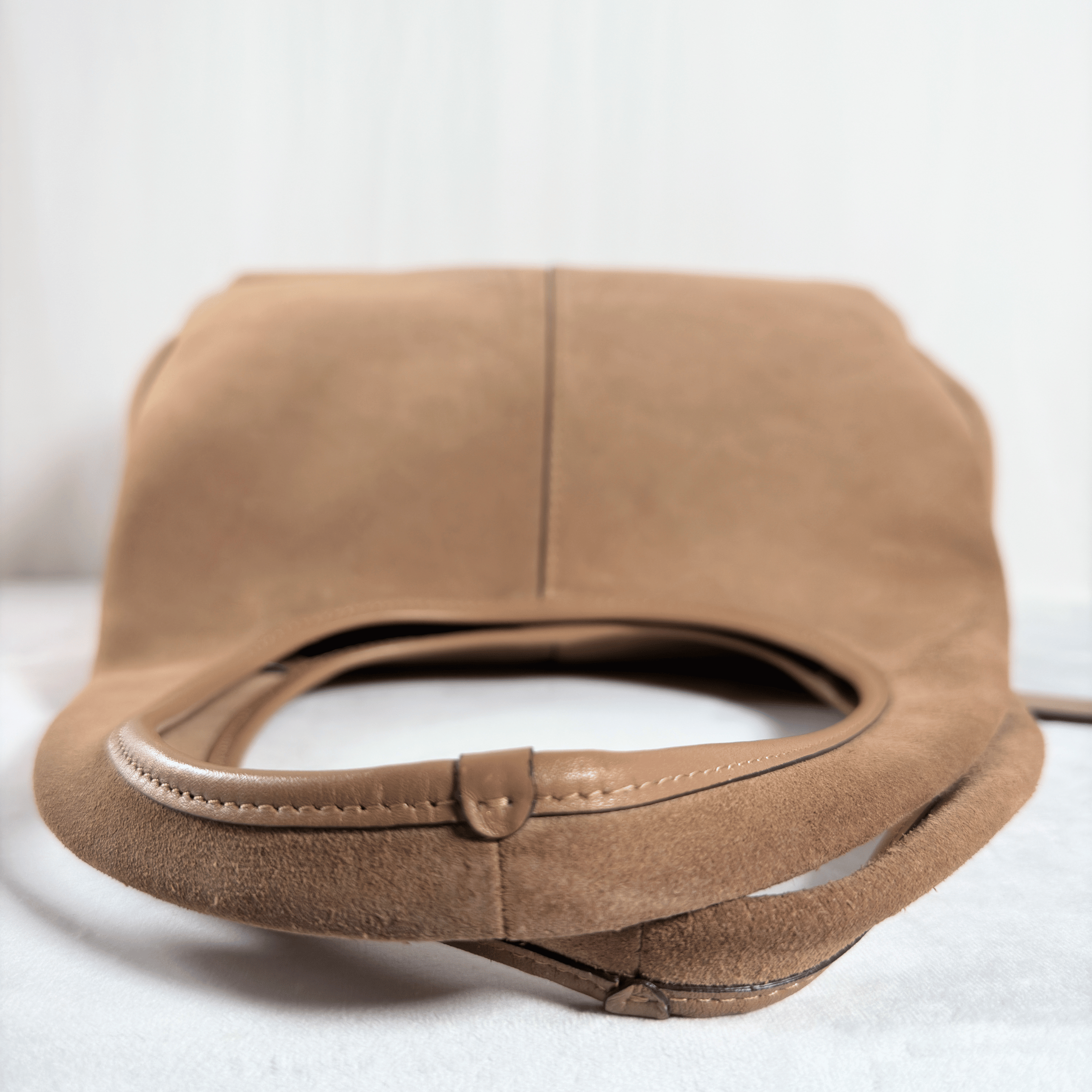 SAC EPAULE COACH LANA - DAIM SABLE
