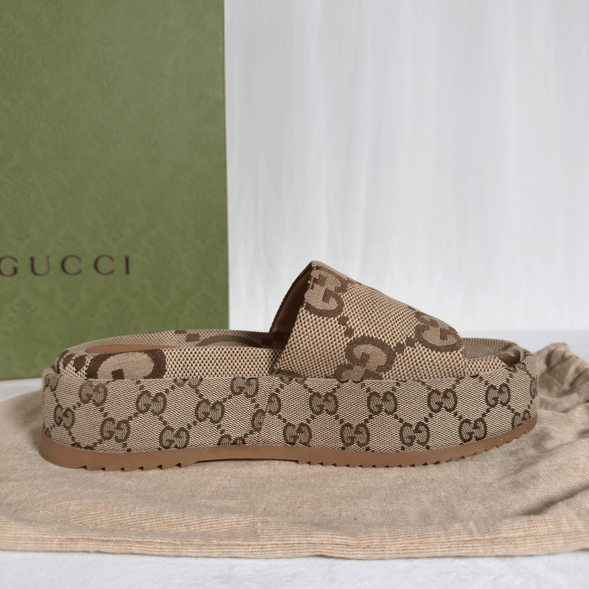 SANDALES À PLATEFORME GUCCI JUMBO GG - TOILE BEIGE/MARRON - TAILLE 39,5