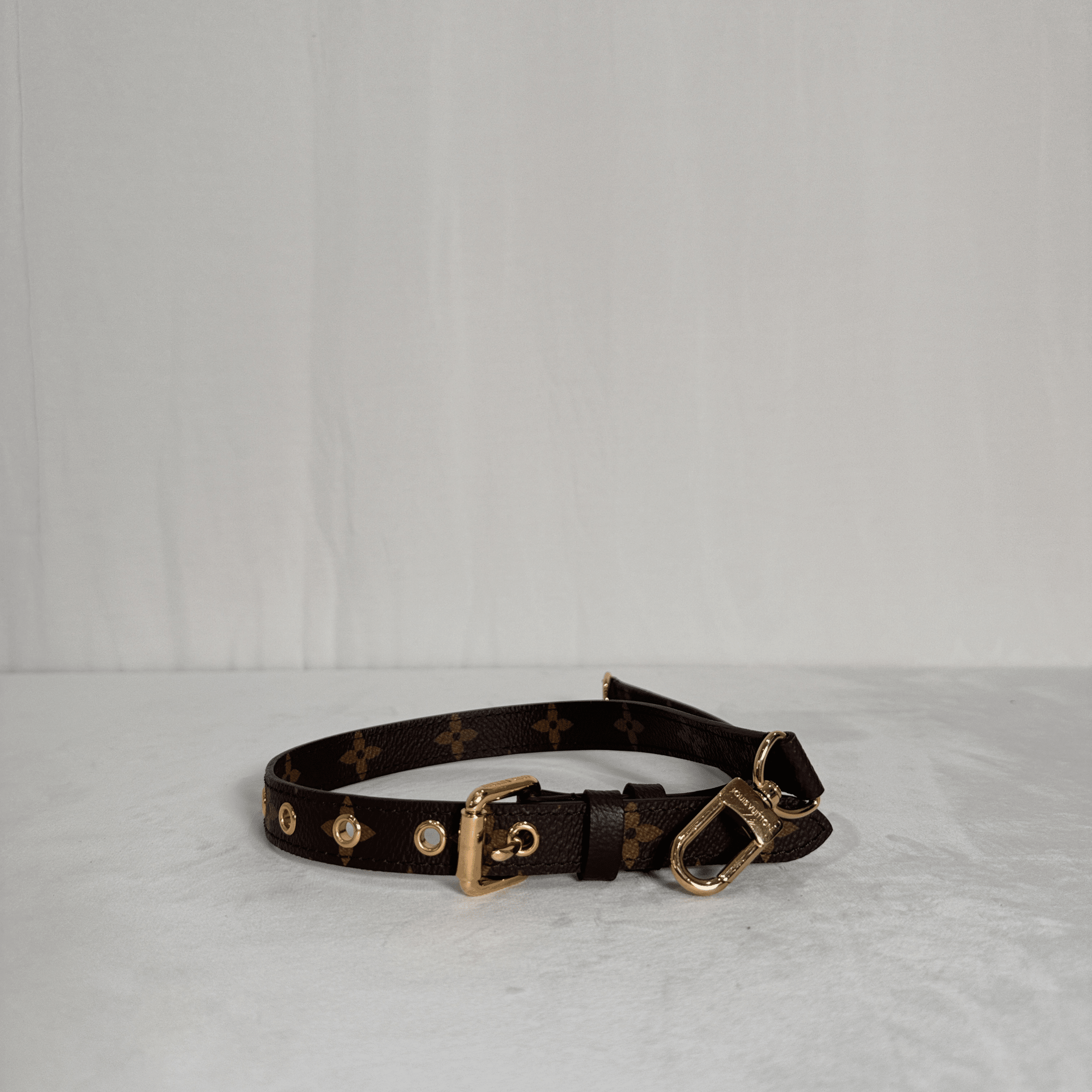 SAC LOUIS VUITTON PALLAS MM EN TOILE MONOGRAMME ET CUIR NOIR - La Belle Boutique