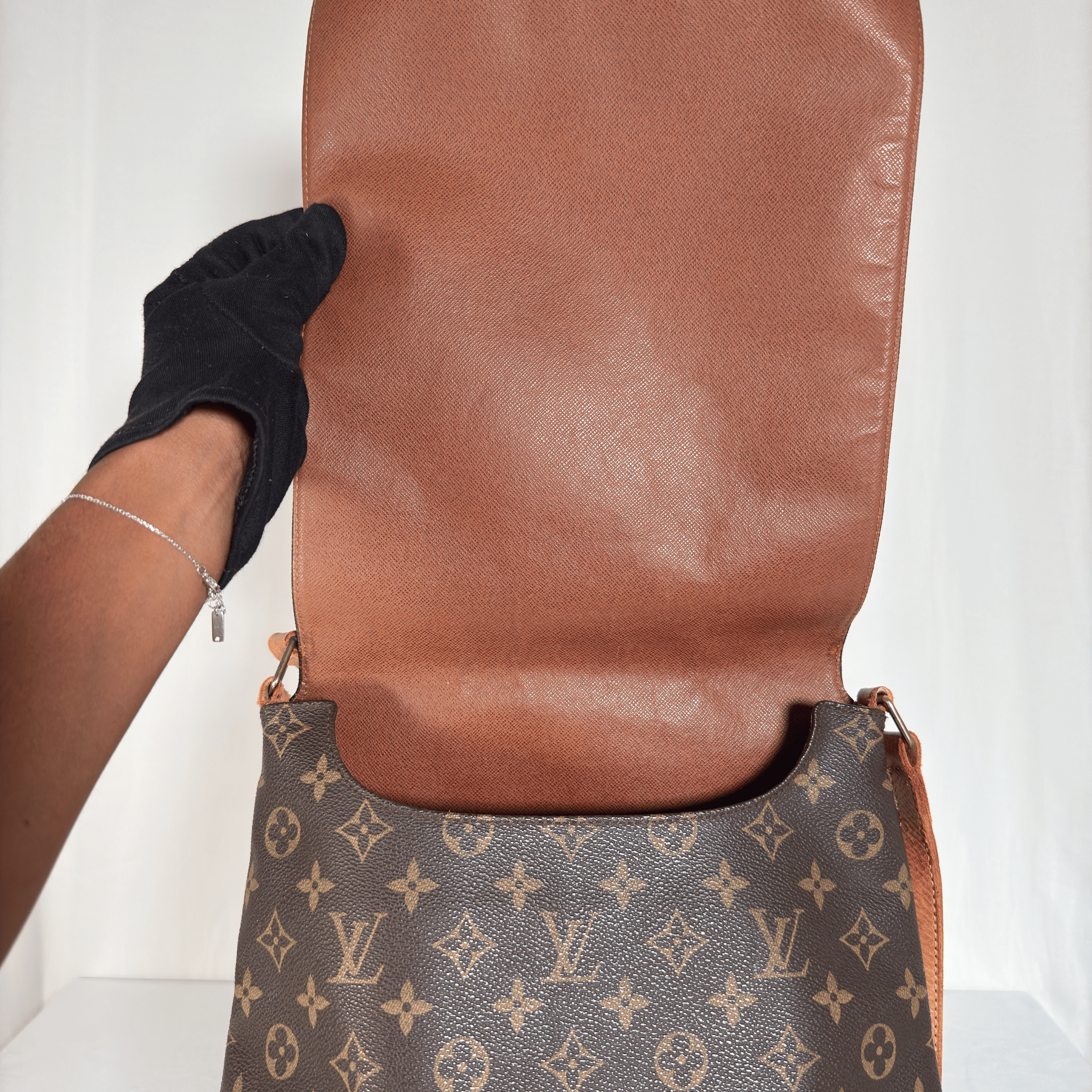 LOUIS VUITTON - SAC MUSETTE SALSA GM TOILE MONOGRAM