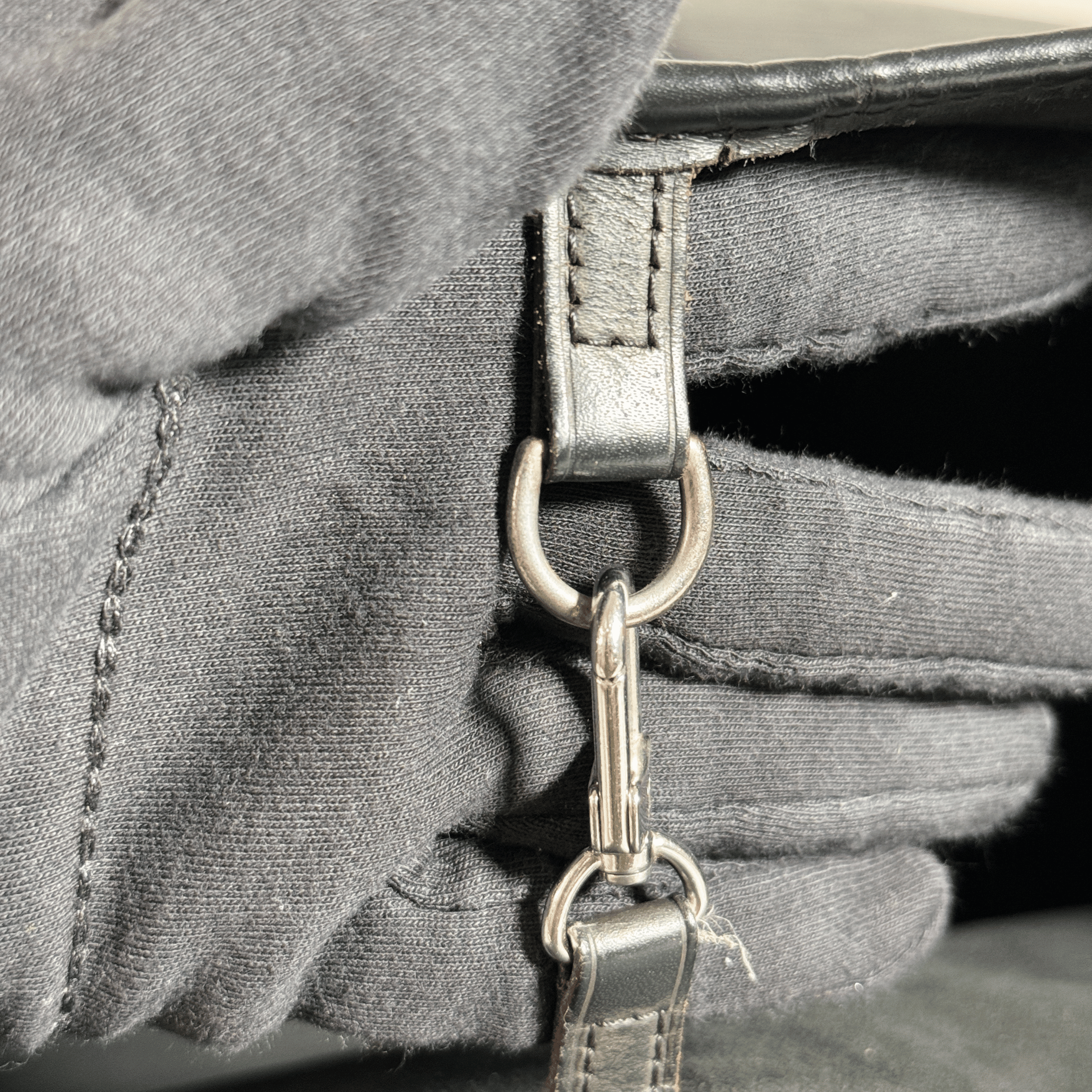 LOUIS VUITTON - NEVERFULL MM - CUIR EPI NOIR - La Belle Boutique