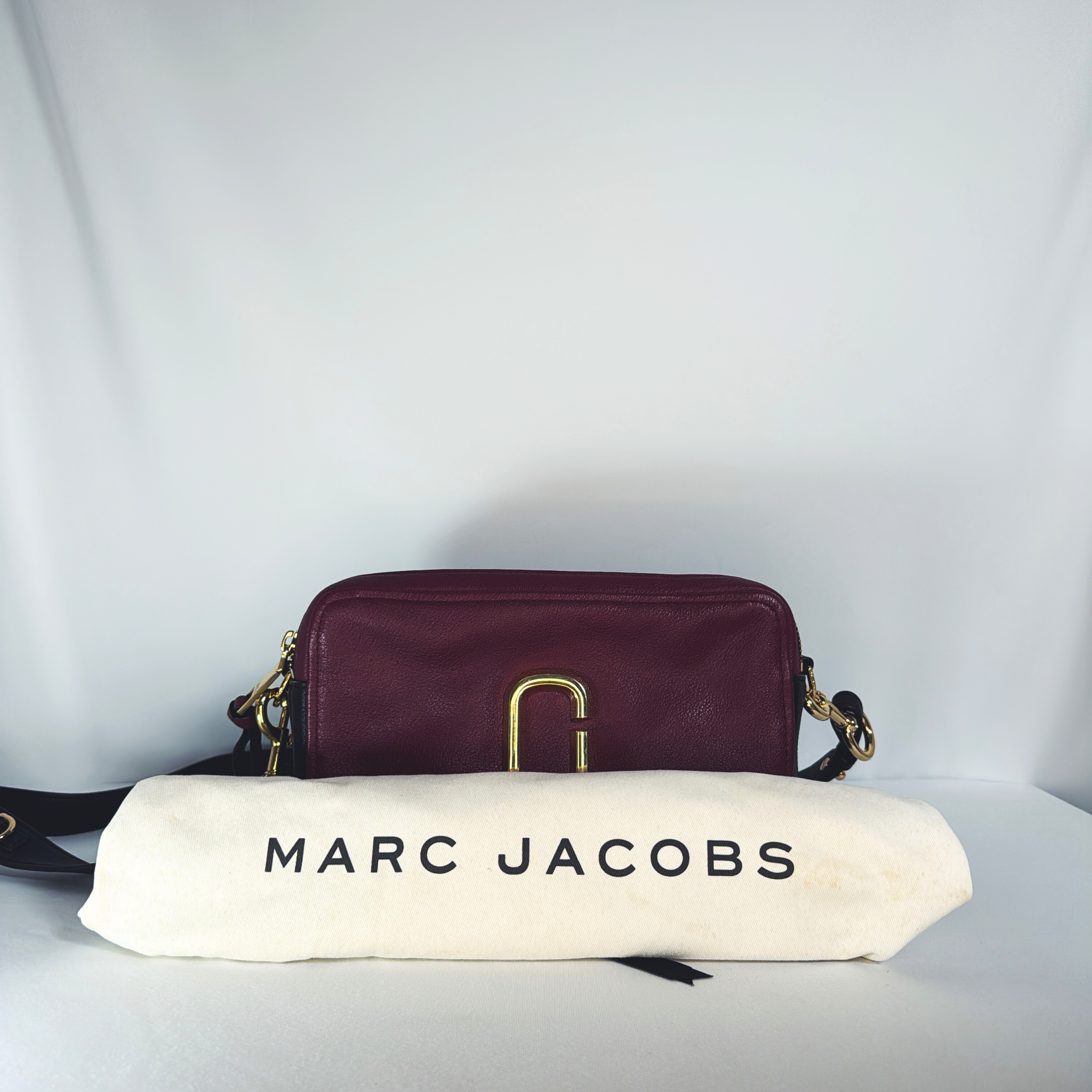 Marc Jacobs The Softshot 27 Crossbody Bag bordeaux