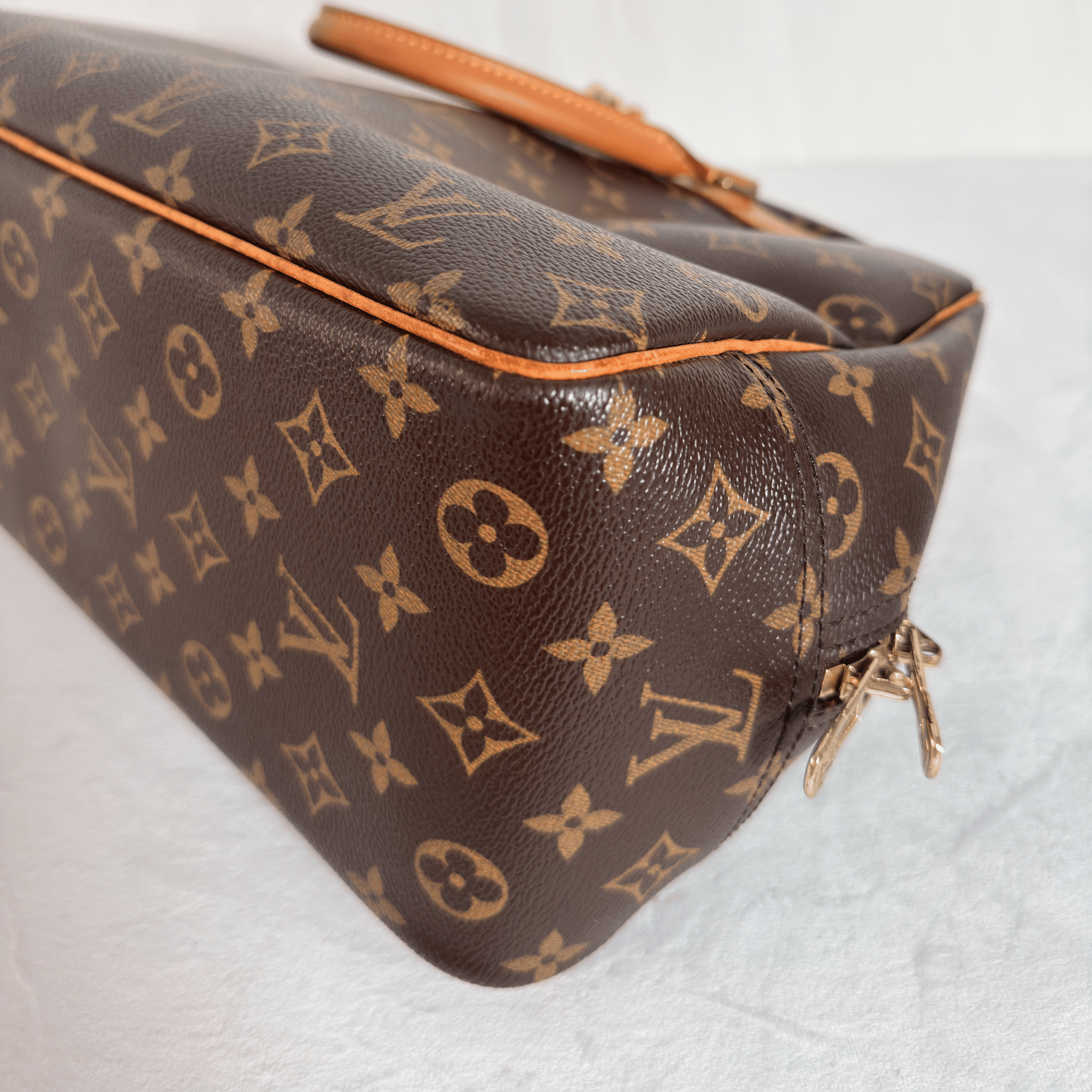 LOUIS VUITTON - DEAUVILLE - MONOGRAM