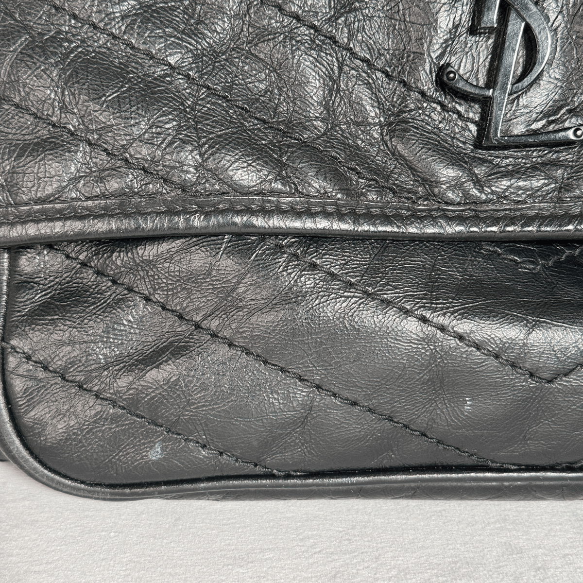 SAINT LAURENT - NIKI MEDIUM - CUIR VIEILLI NOIR - BIJOUTERIE ALL BLACK