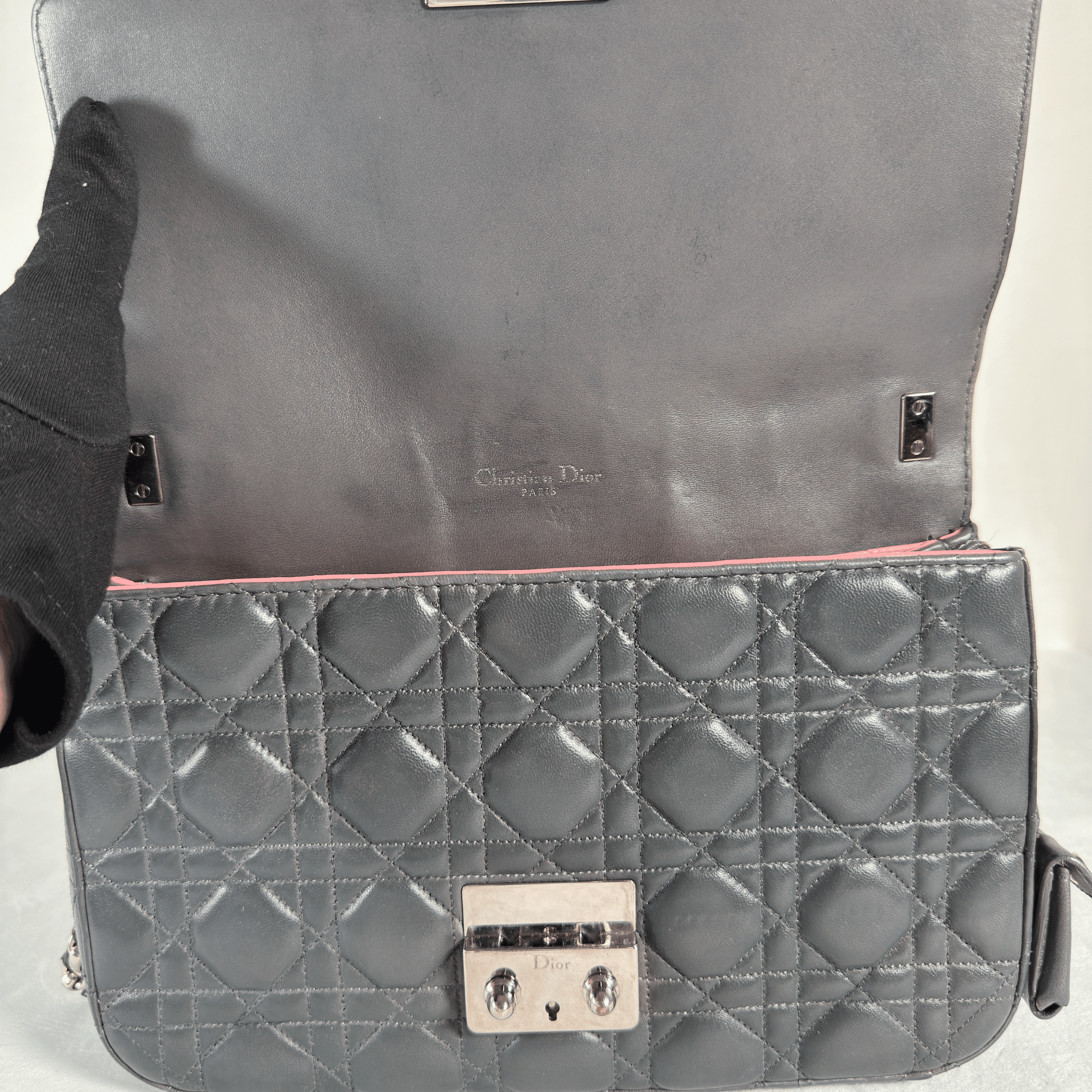 SAC PORTE EPAULE DIOR MISS PROMENADE - CUIR D'AGNEAU CANNAGE GRIS - La Belle Boutique