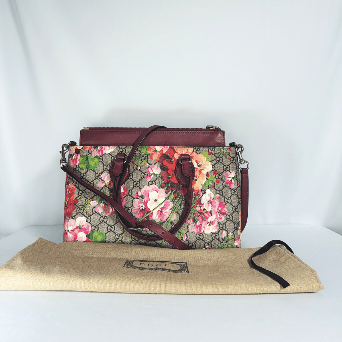 Gucci Blooms GG Canvas Tote Medium - La Belle Boutique
