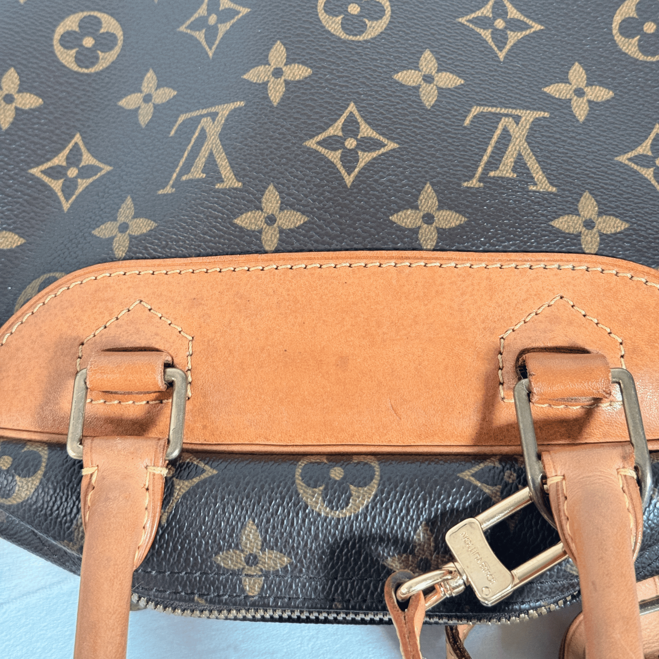 LOUIS VUITTON - DEAUVILLE - MONOGRAM - La Belle Boutique