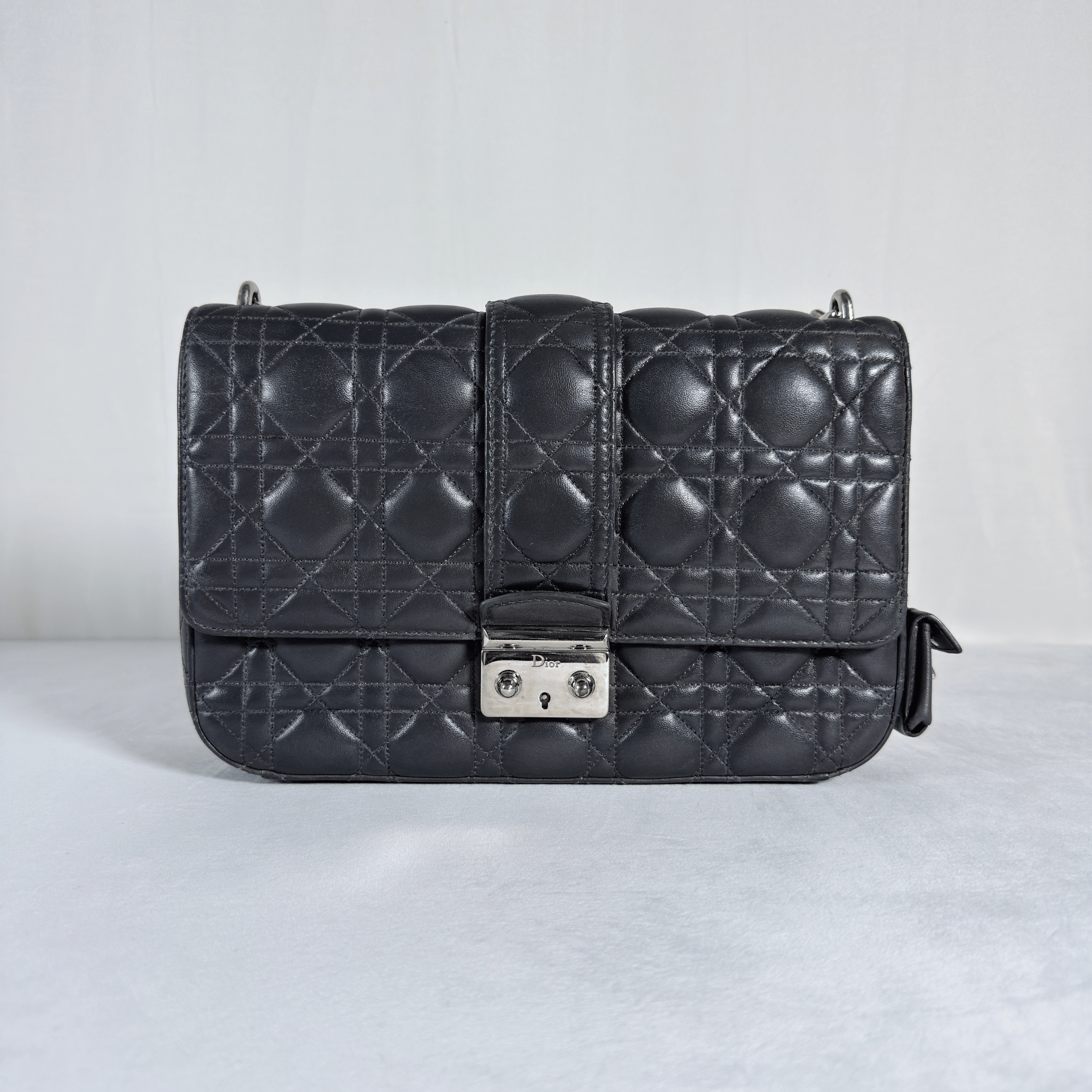 SAC PORTE EPAULE DIOR MISS PROMENADE - CUIR D'AGNEAU CANNAGE GRIS