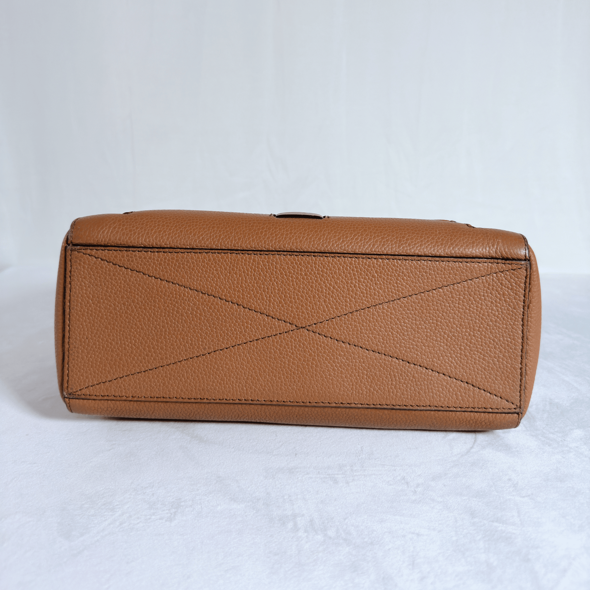 SAC LANCEL NINON - TAILLE M - CUIR GRAINE CAMEL - La Belle Boutique
