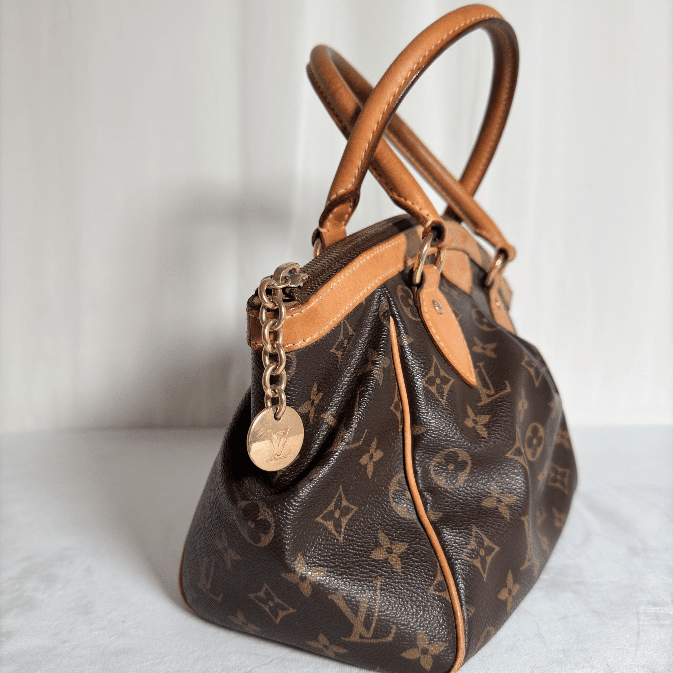 LOUIS VUITTON - SAC À MAIN TIVOLI PM - TOILE MONOGRAMME - VINTAGE - La Belle Boutique
