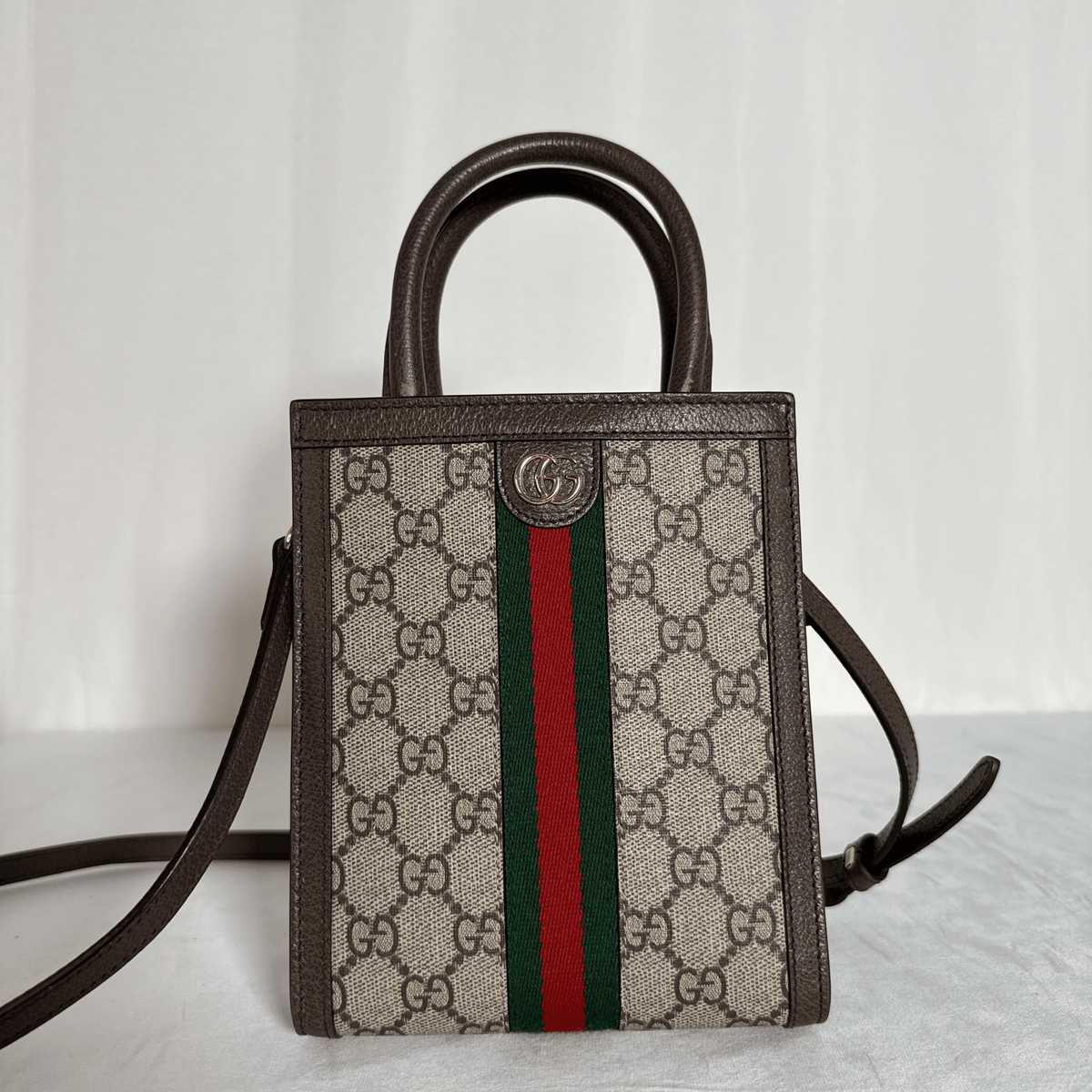 GUCCI - MINI TOTE OPHIDIA GG SUPREME - TOILE MONOGRAMME BEIGE / BANDOULIÈRE - La Belle Boutique