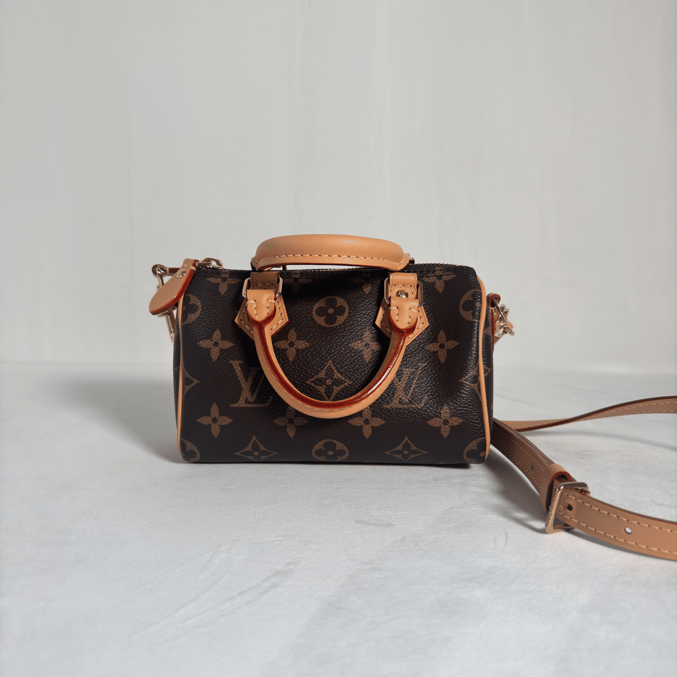 SAC LOUIS VUITTON NANO SPEEDY - TOILE MONOGRAM - La Belle Boutique
