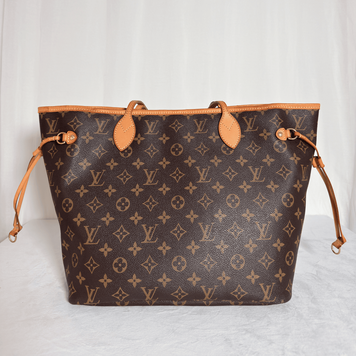 LOUIS VUITTON - NEVERFULL MM TOILE MONOGRAMME - La Belle Boutique