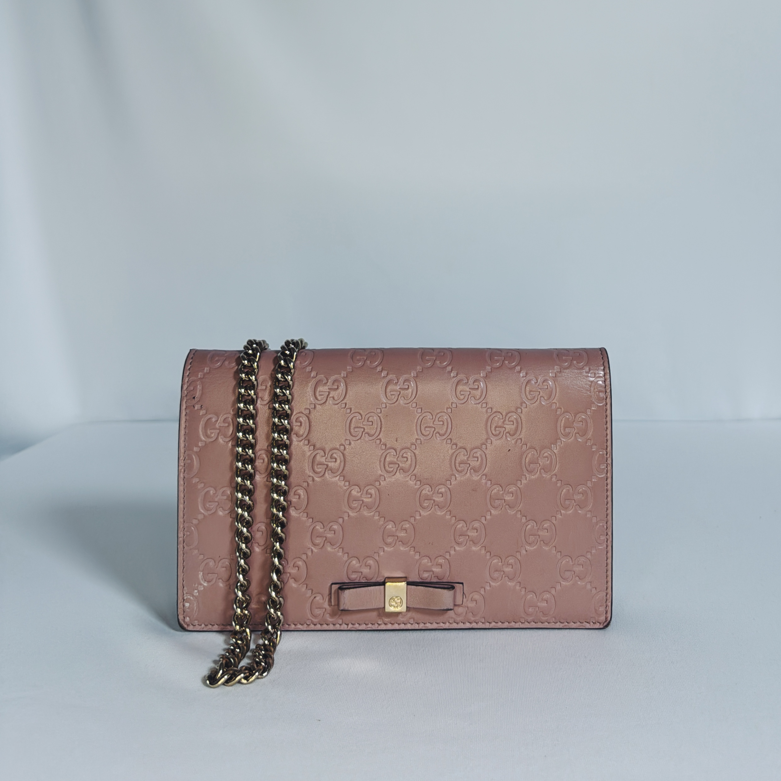 Pochette Wallet on Chain Gucci – Cuir embossé Guccissima rose nude