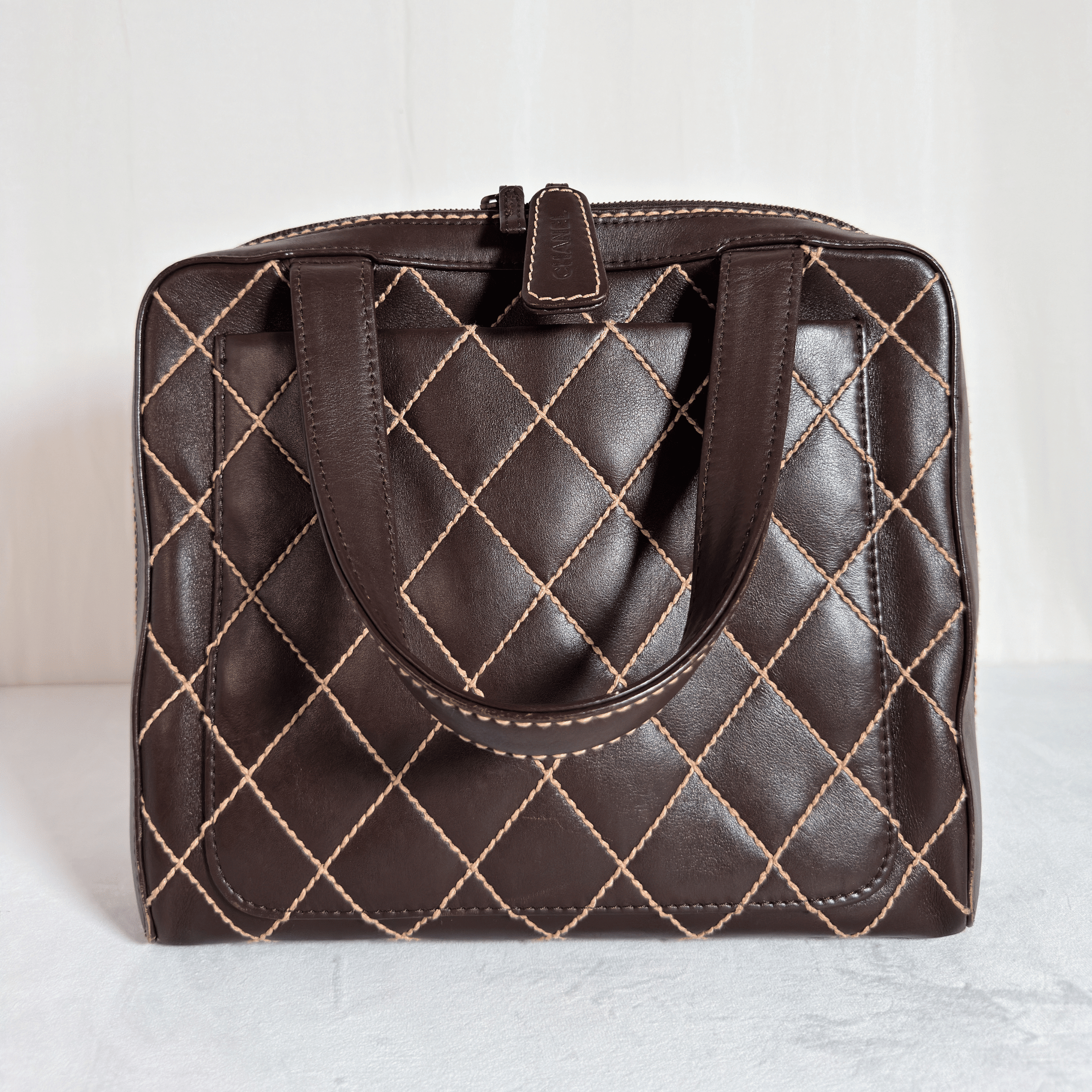 CHANEL - WILD STITCH HANDBAG - CUIR MARRON VINTAGE - La Belle Boutique