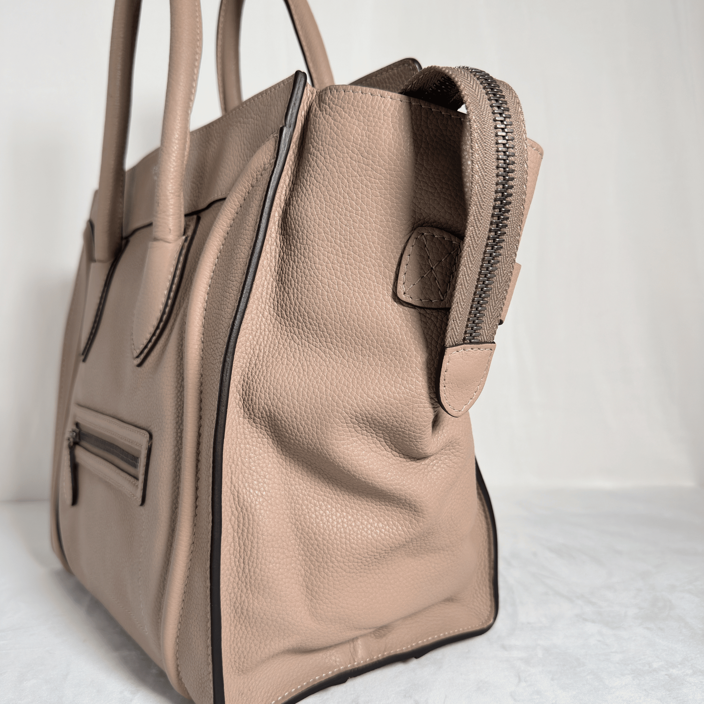 SAC A MAIN CELINE LUGGAGE MINI - CUIR GRAINE TAUPE - La Belle Boutique
