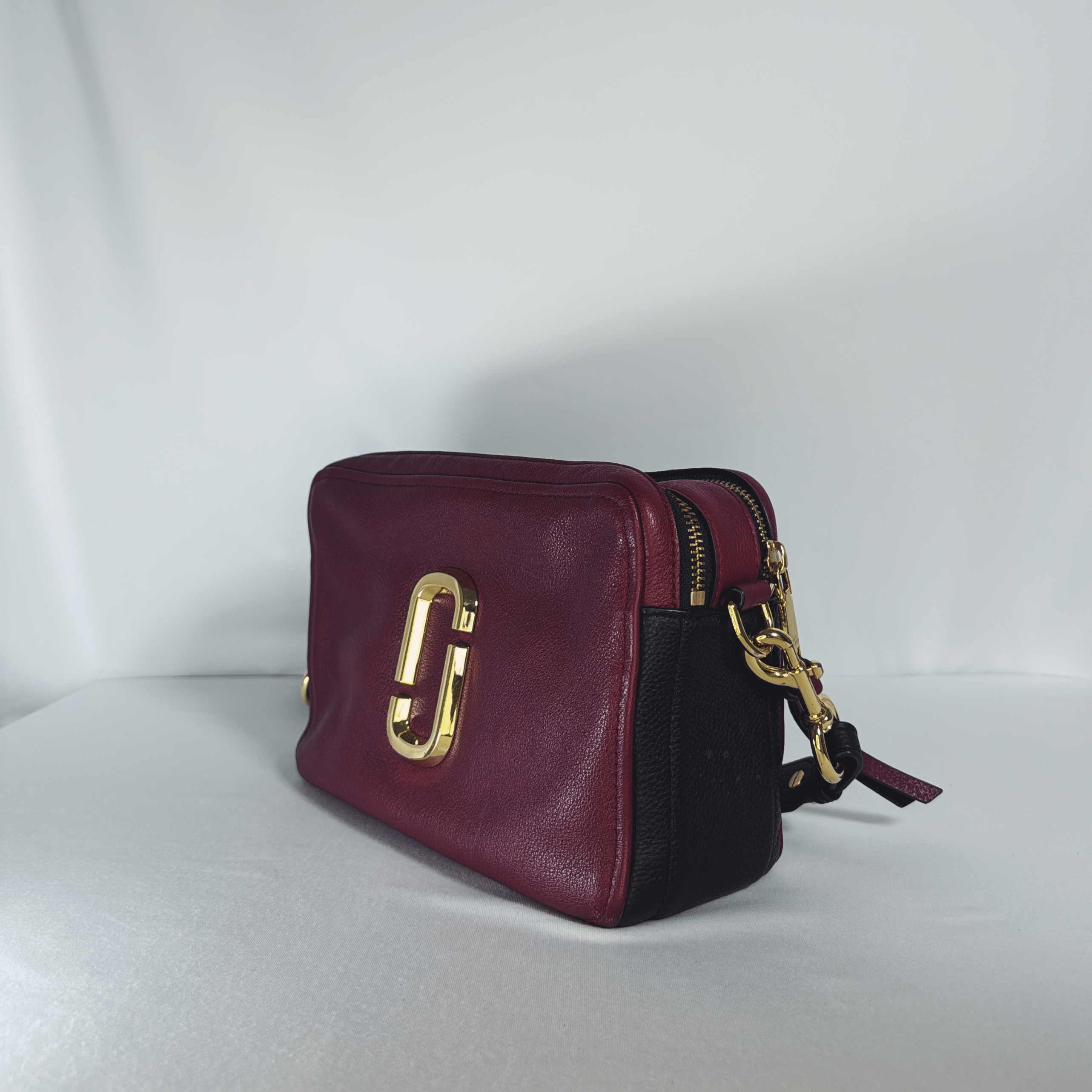 Marc Jacobs The Softshot 27 Crossbody Bag bordeaux - La Belle Boutique