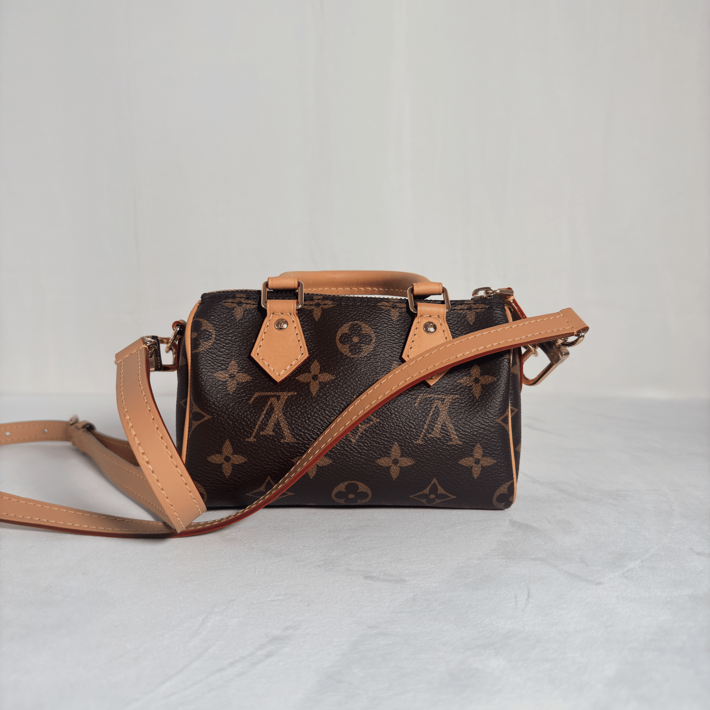 SAC LOUIS VUITTON NANO SPEEDY - TOILE MONOGRAM - La Belle Boutique