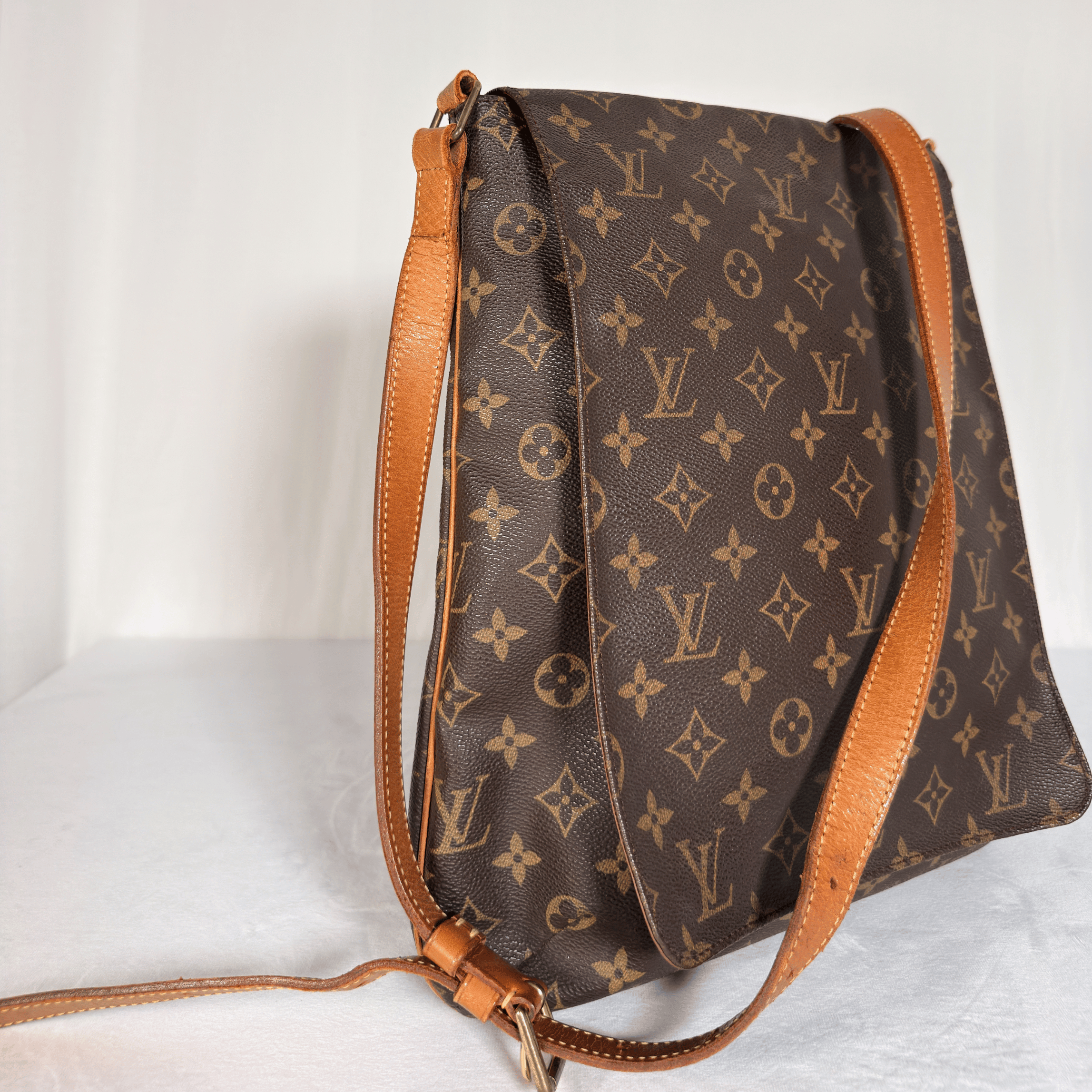 LOUIS VUITTON - SAC MUSETTE SALSA GM TOILE MONOGRAM