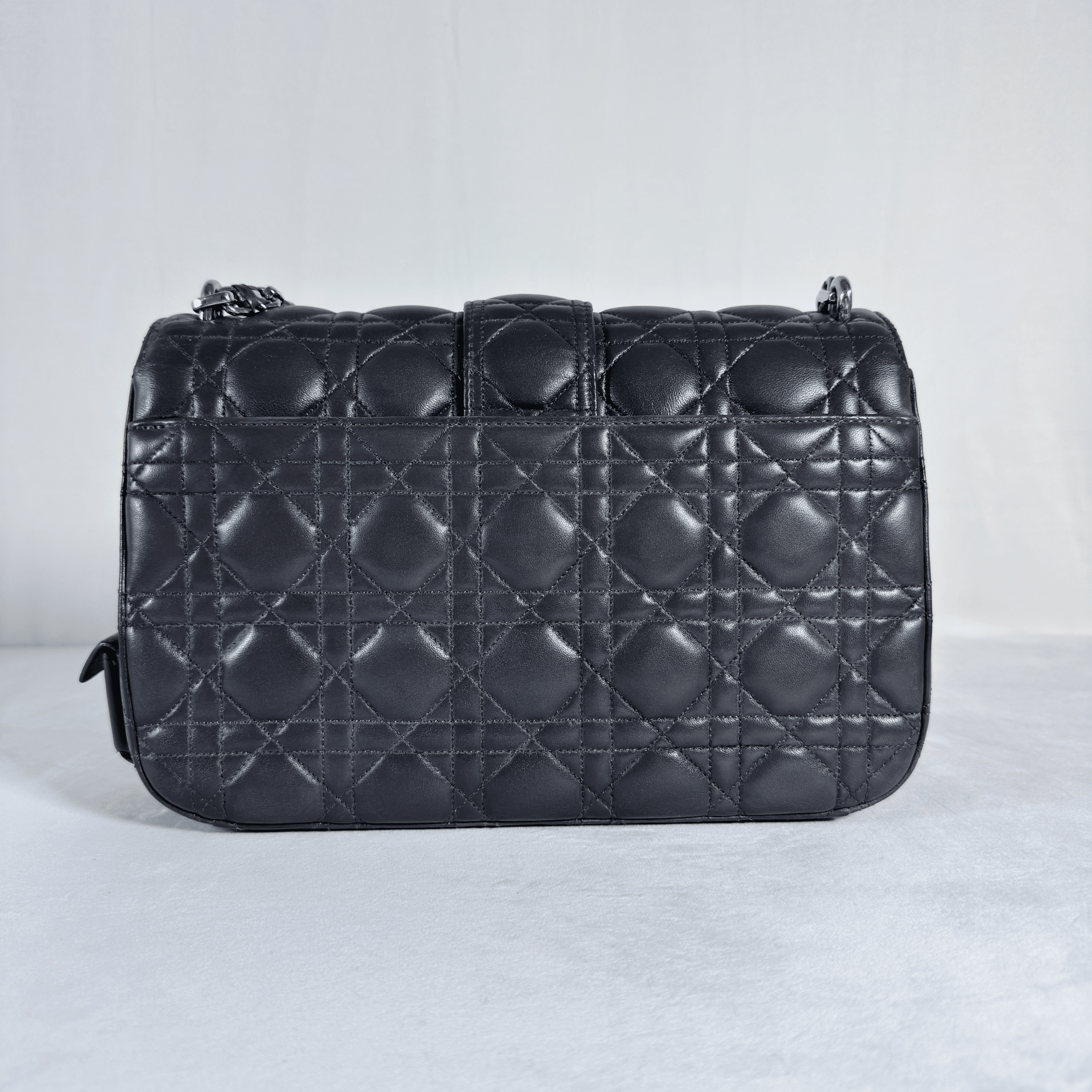 SAC PORTE EPAULE DIOR MISS PROMENADE - CUIR D'AGNEAU CANNAGE GRIS - La Belle Boutique