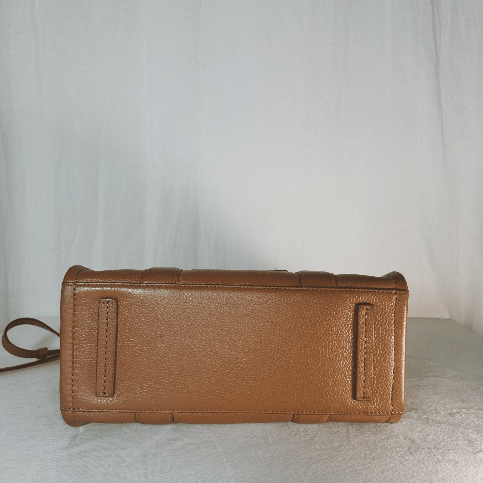 SAC MARC JACOBS MEDIUM LEATHER TOTE BAG EN CUIR CAMEL - La Belle Boutique