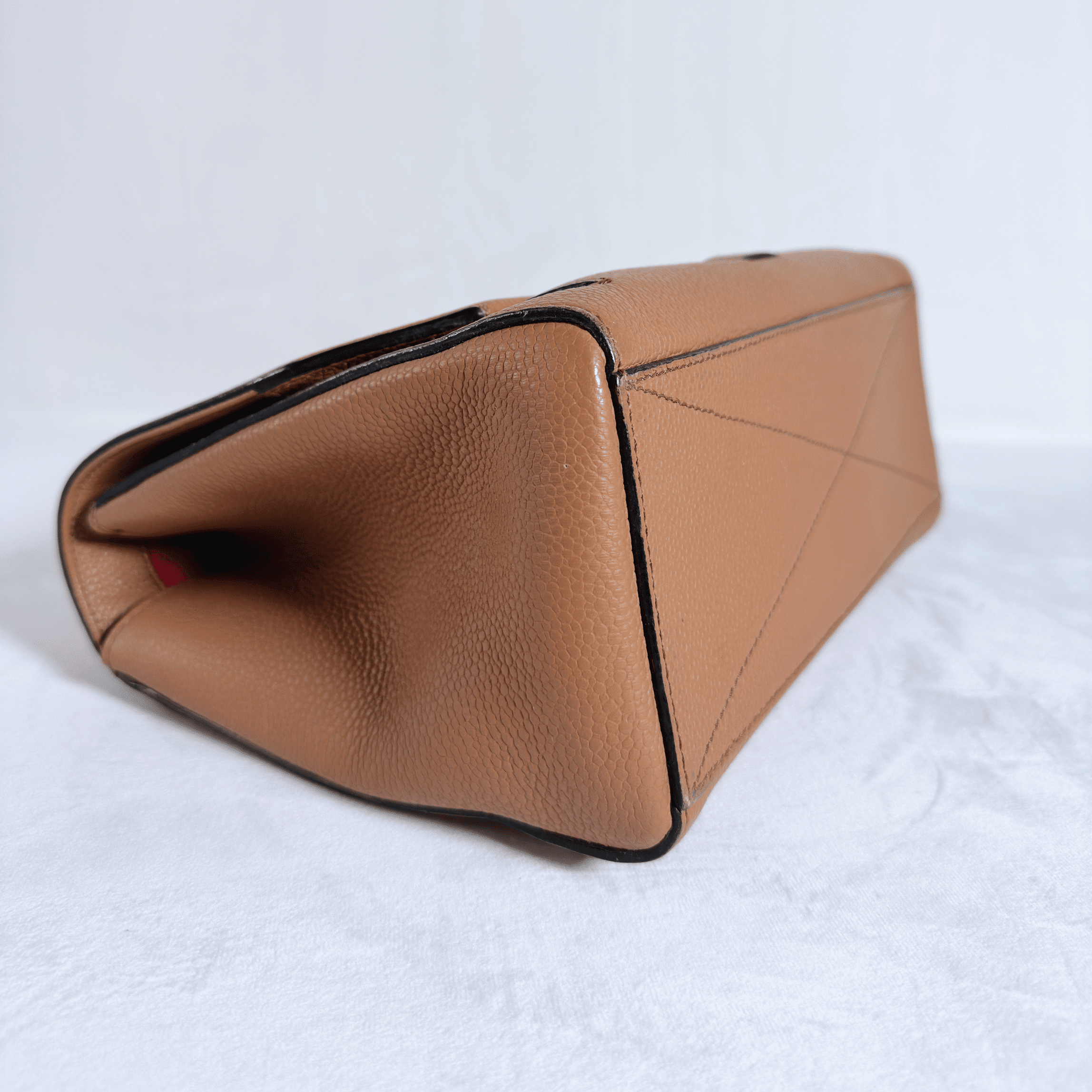 SAC LANCEL NINON - TAILLE M - CUIR GRAINE CAMEL - La Belle Boutique