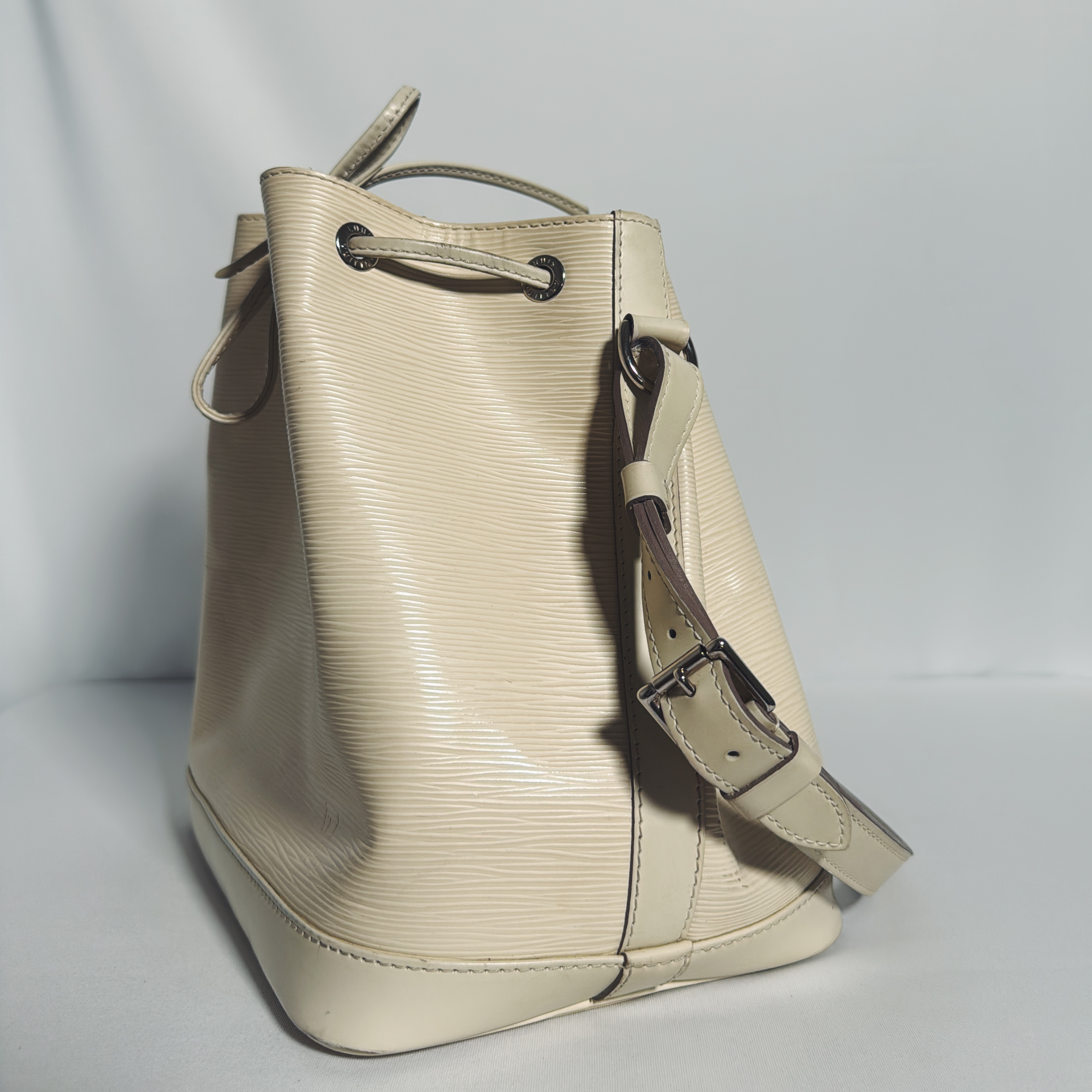 Louis Vuitton Noé GM en cuir Épi beige vanille vintage