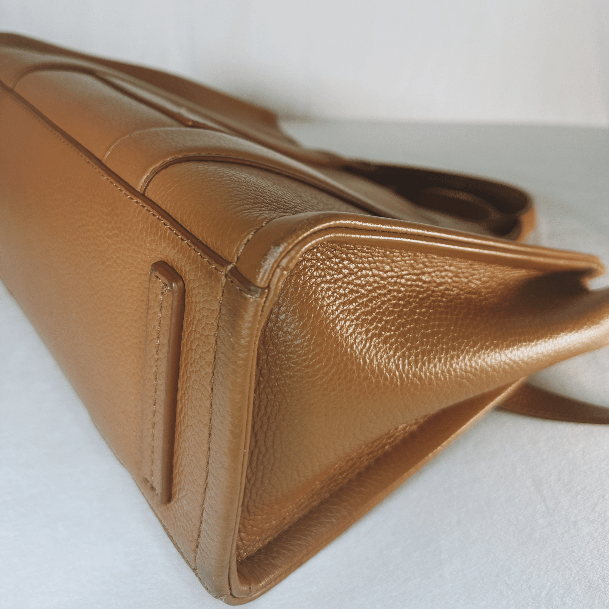 SAC MARC JACOBS MEDIUM LEATHER TOTE BAG EN CUIR CAMEL - La Belle Boutique