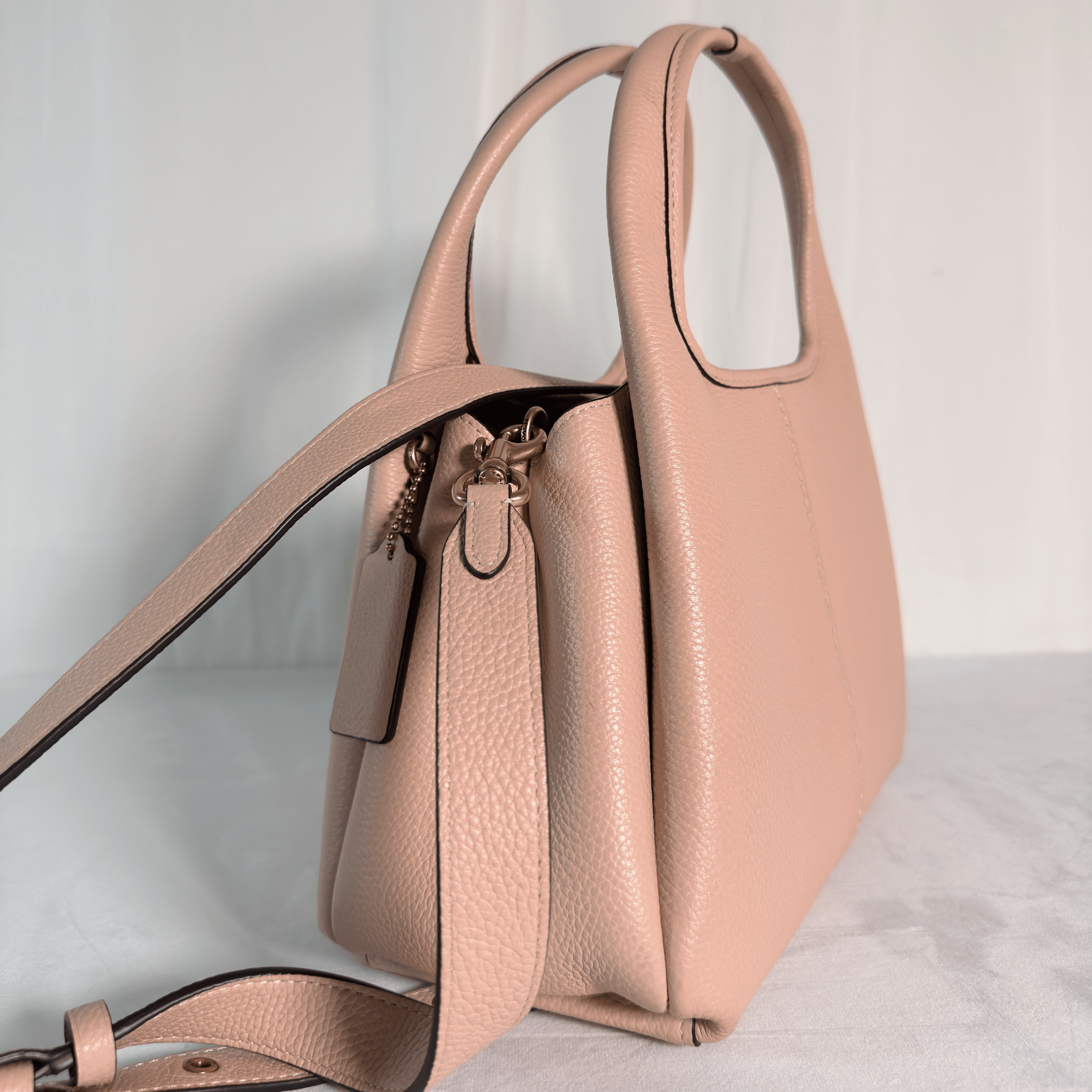 COACH - SAC LANA 19 - CUIR GRAINE ROSE POUDRE