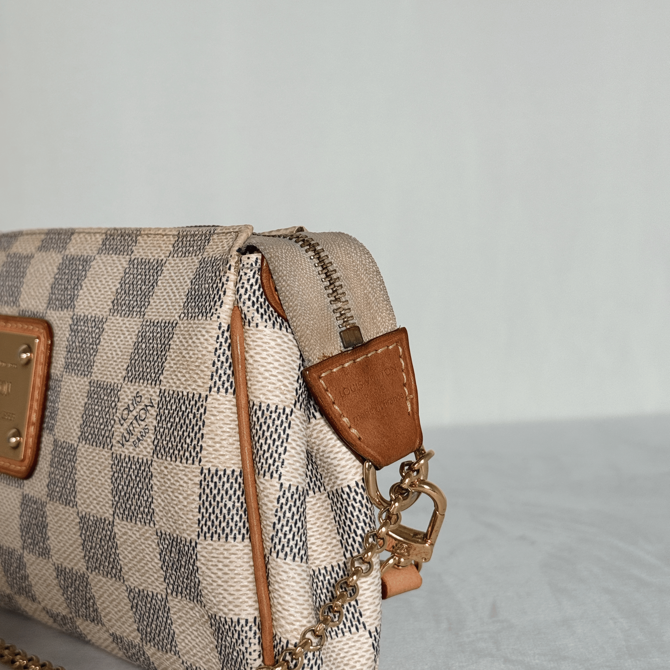 LOUIS VUITTON - POCHETTE EVA - TOILE DAMIER AZUR