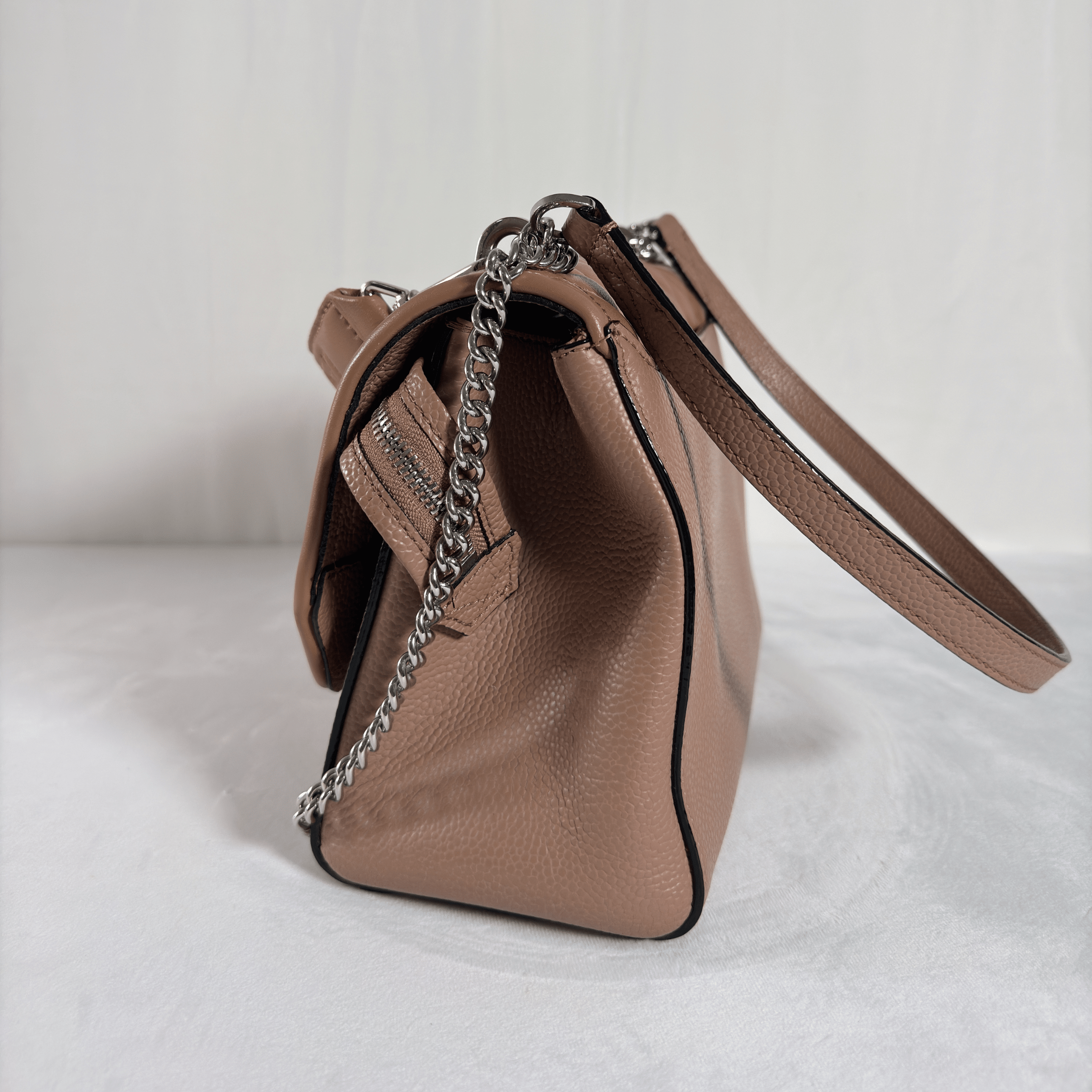 SAC BANDOULIERE LANCEL NINON S - FLAP BAG MATELASSE CAMEL - La Belle Boutique
