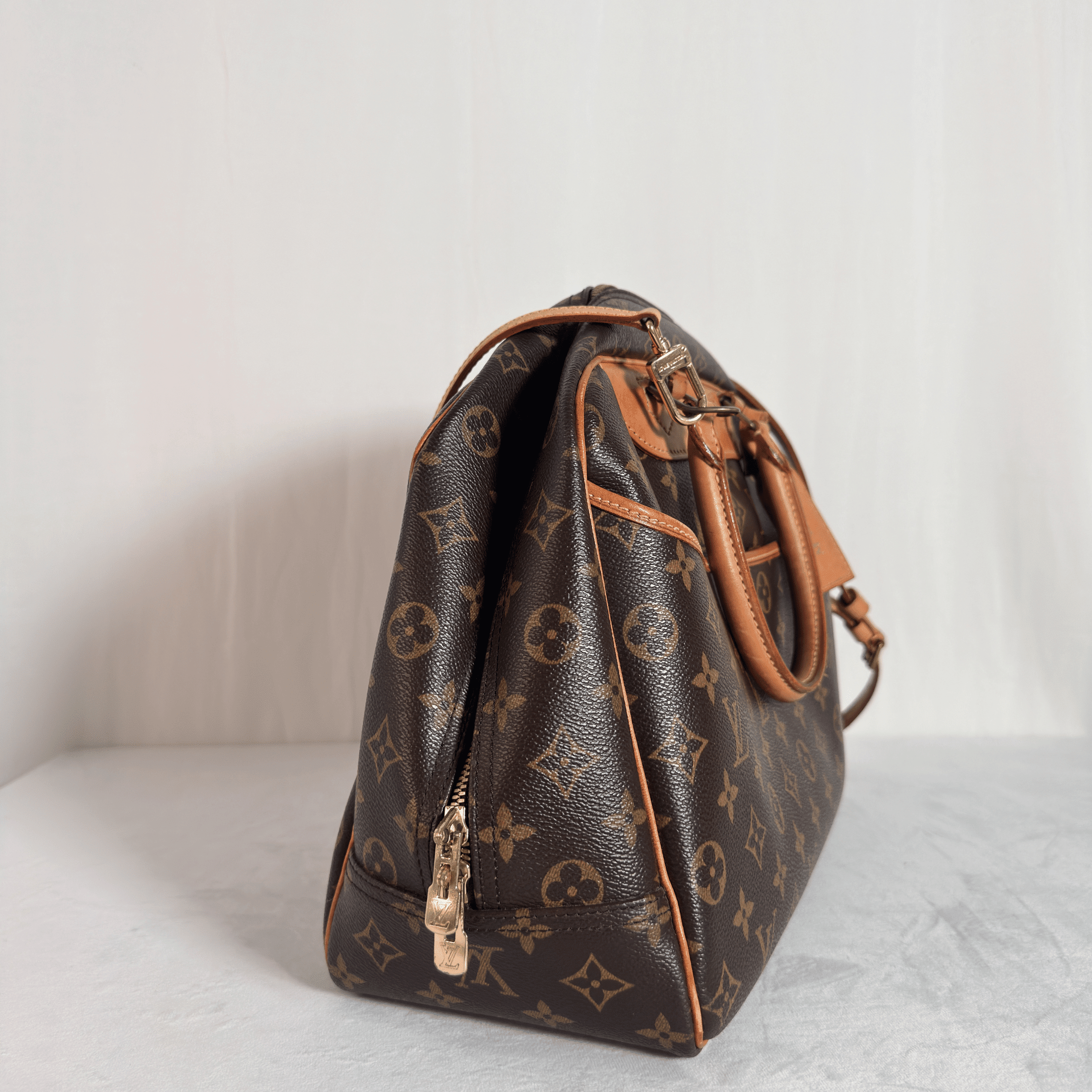 LOUIS VUITTON - DEAUVILLE - MONOGRAM - La Belle Boutique