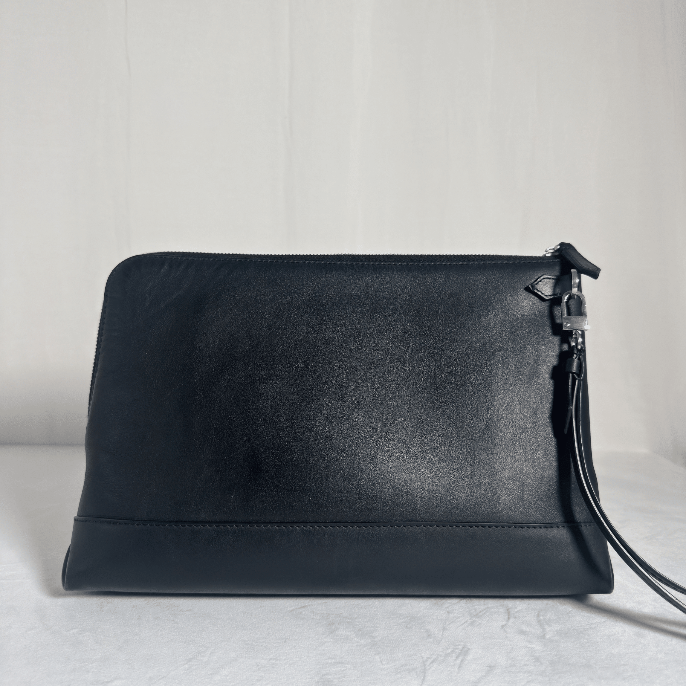 POCHETTE MONTBLANC MEISTERSTUCK SELECTION SOFT - CUIR LISSE NOIR - La Belle Boutique