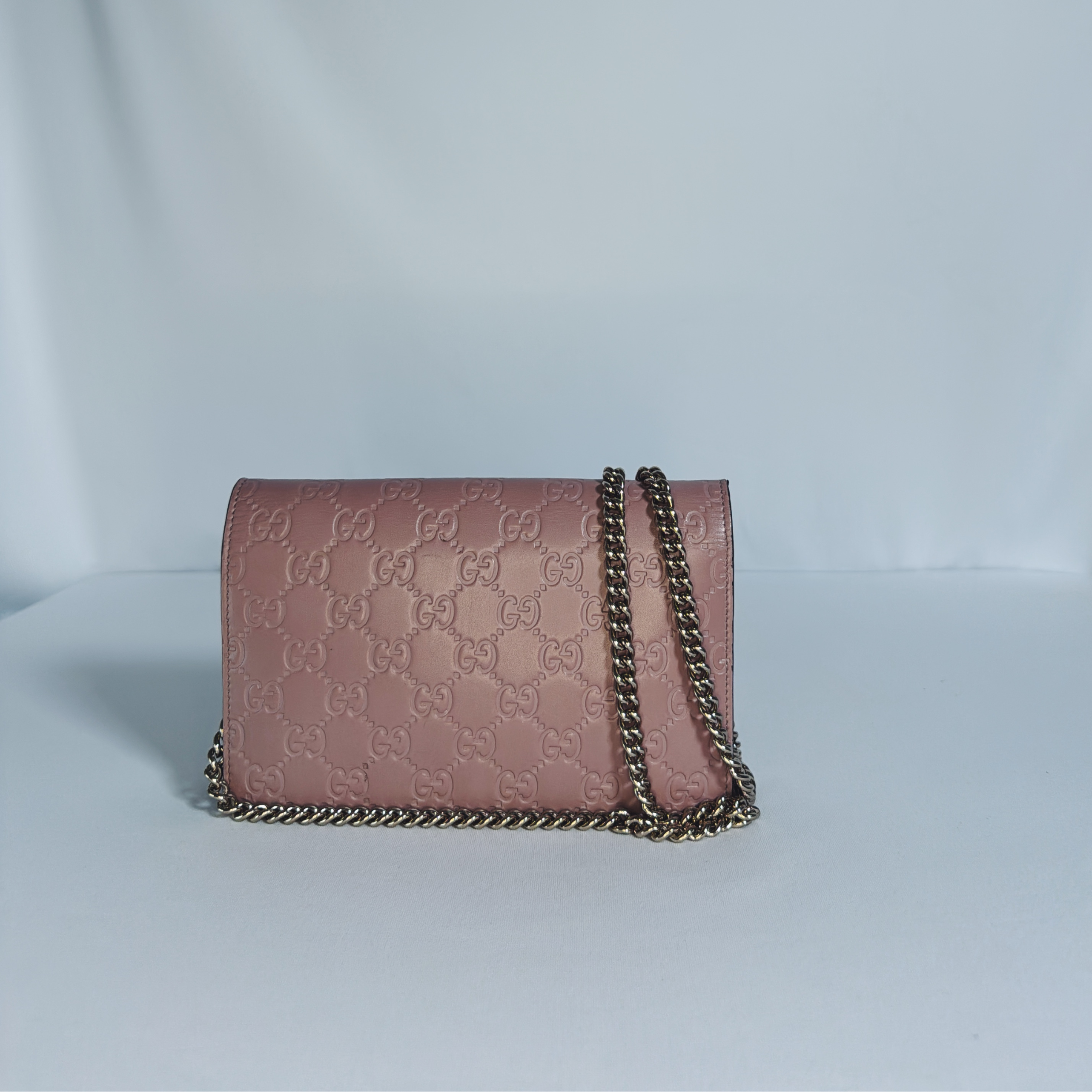 Pochette Wallet on Chain Gucci – Cuir embossé Guccissima rose nude