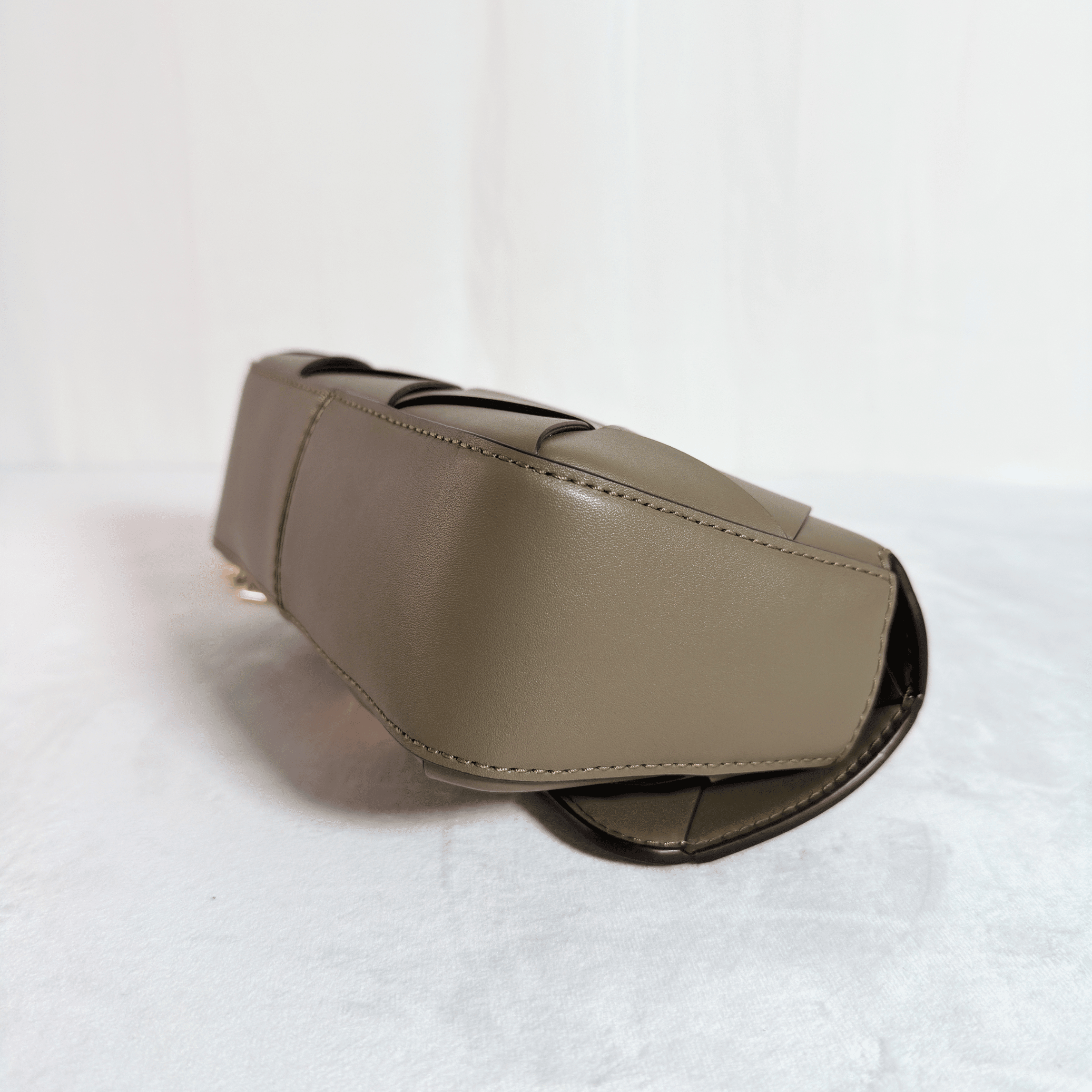 SAC PORTE EPAULE MICHAEL KORS TRIBECA - CUIR TRESSE VERT KAKI - La Belle Boutique